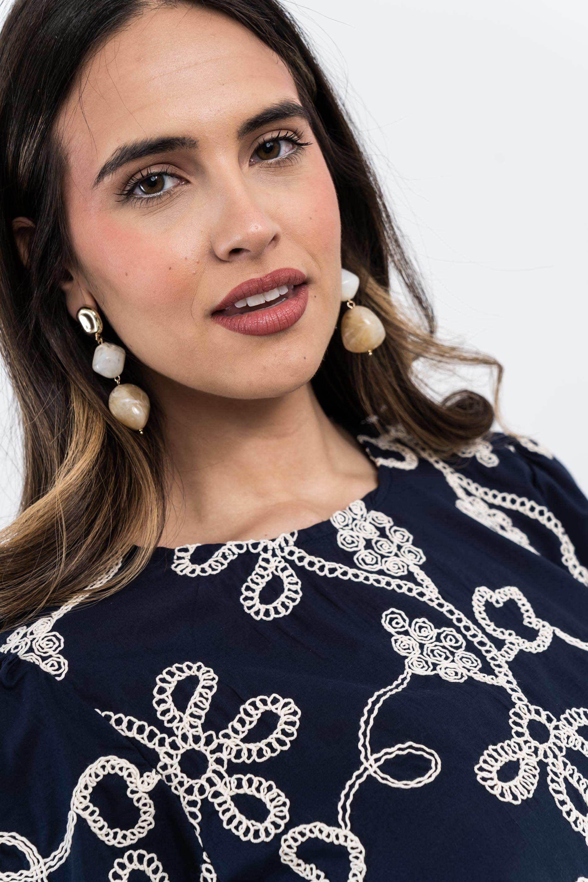 BLUSA BORDADO CORDÓN