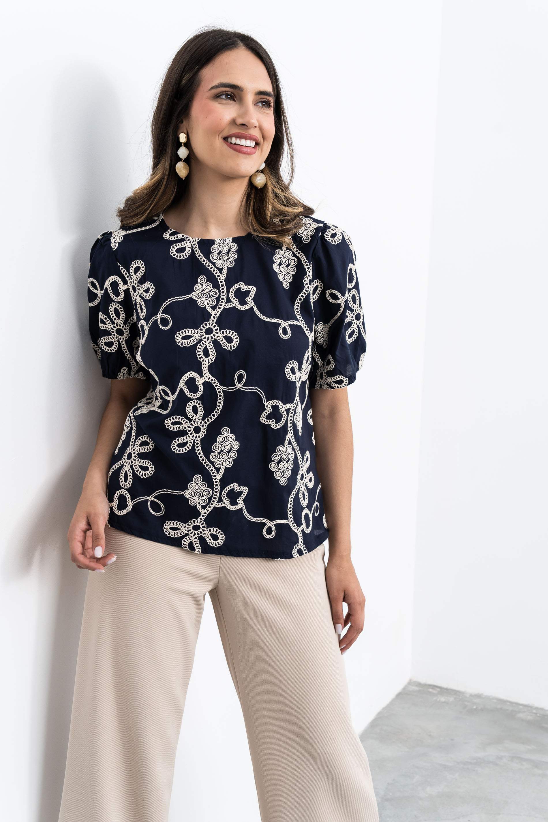 BLUSA BORDADO CORDÓN