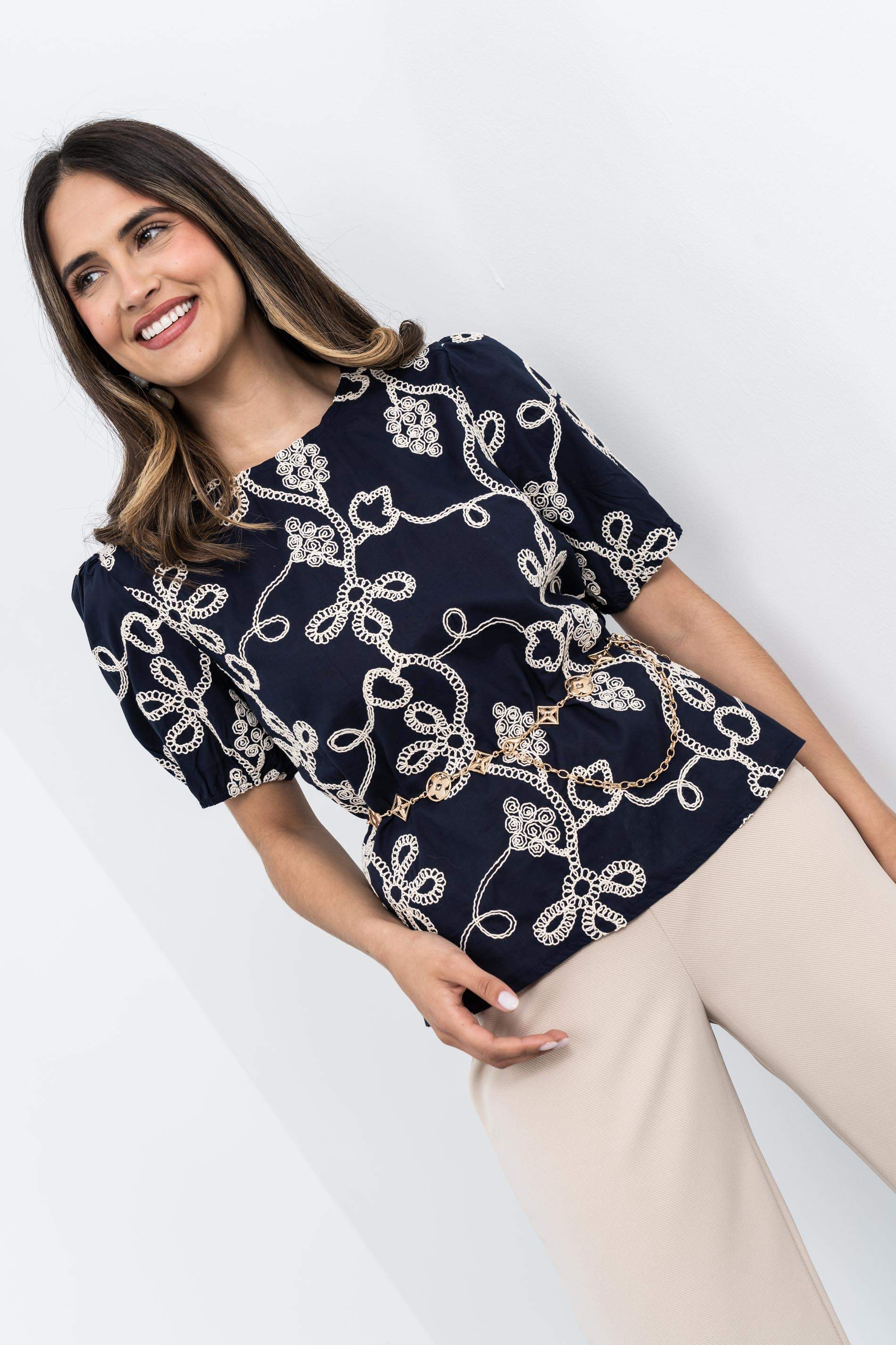 BLUSA BORDADO CORDÓN