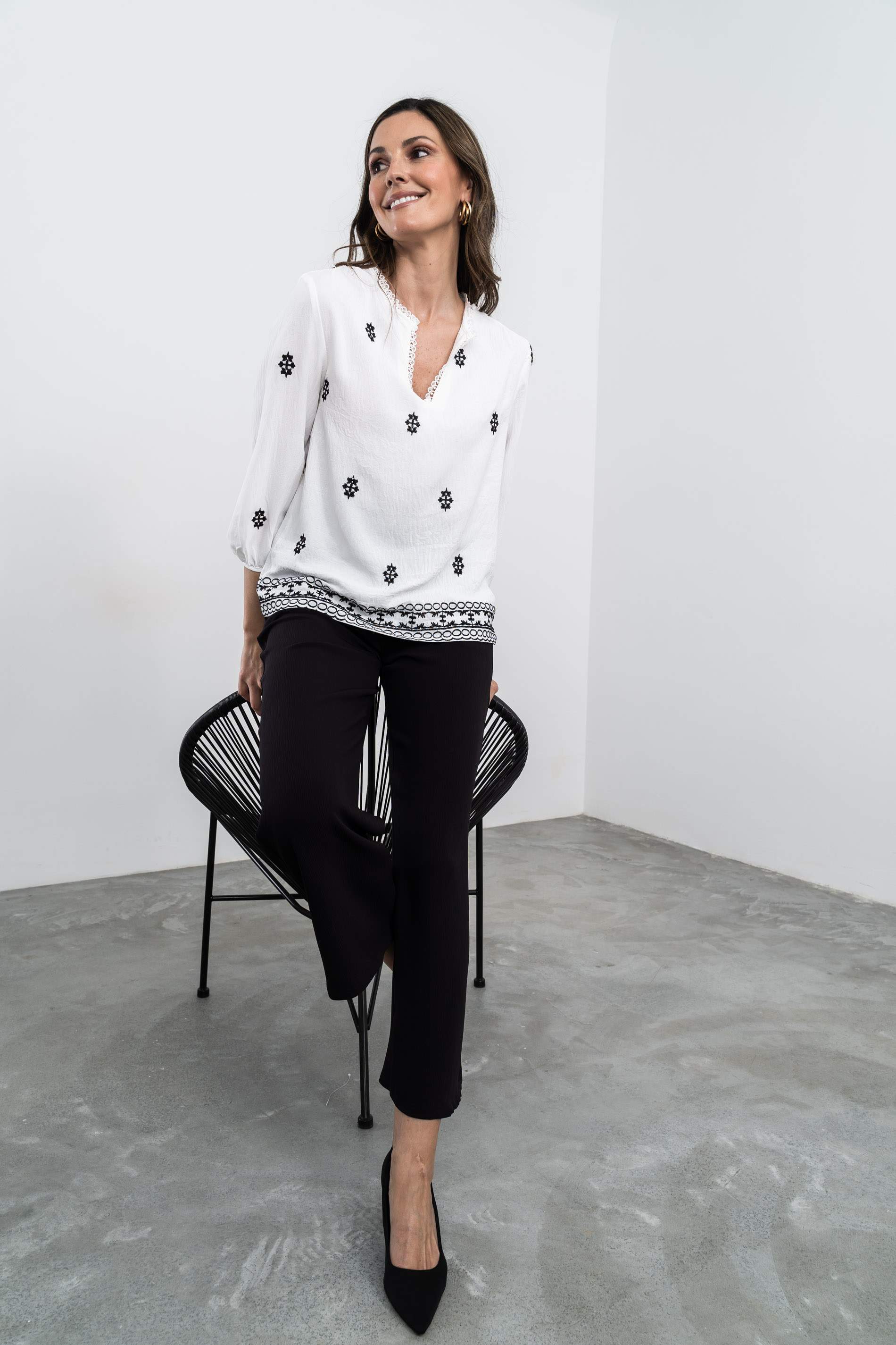 BLUSA BORDADOS CENEFA