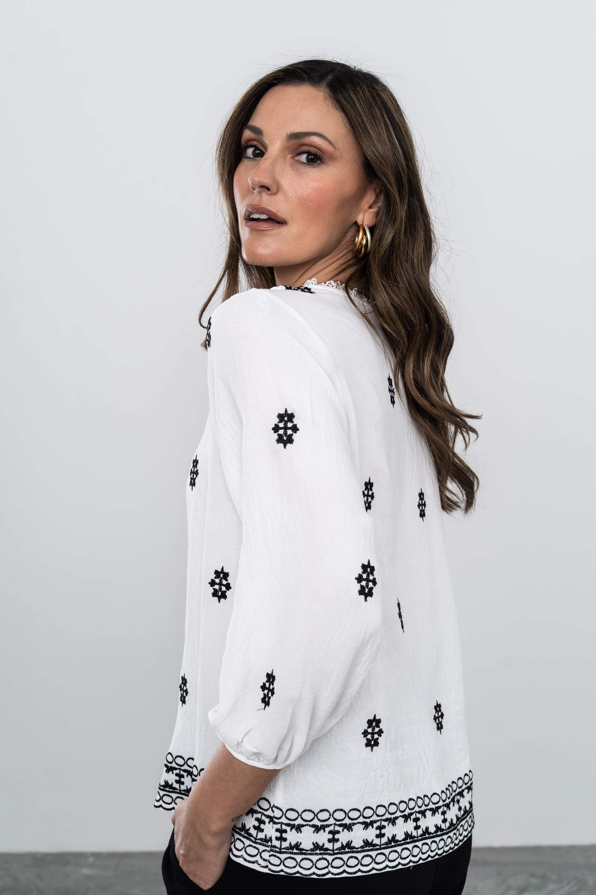 BLUSA BORDADOS CENEFA