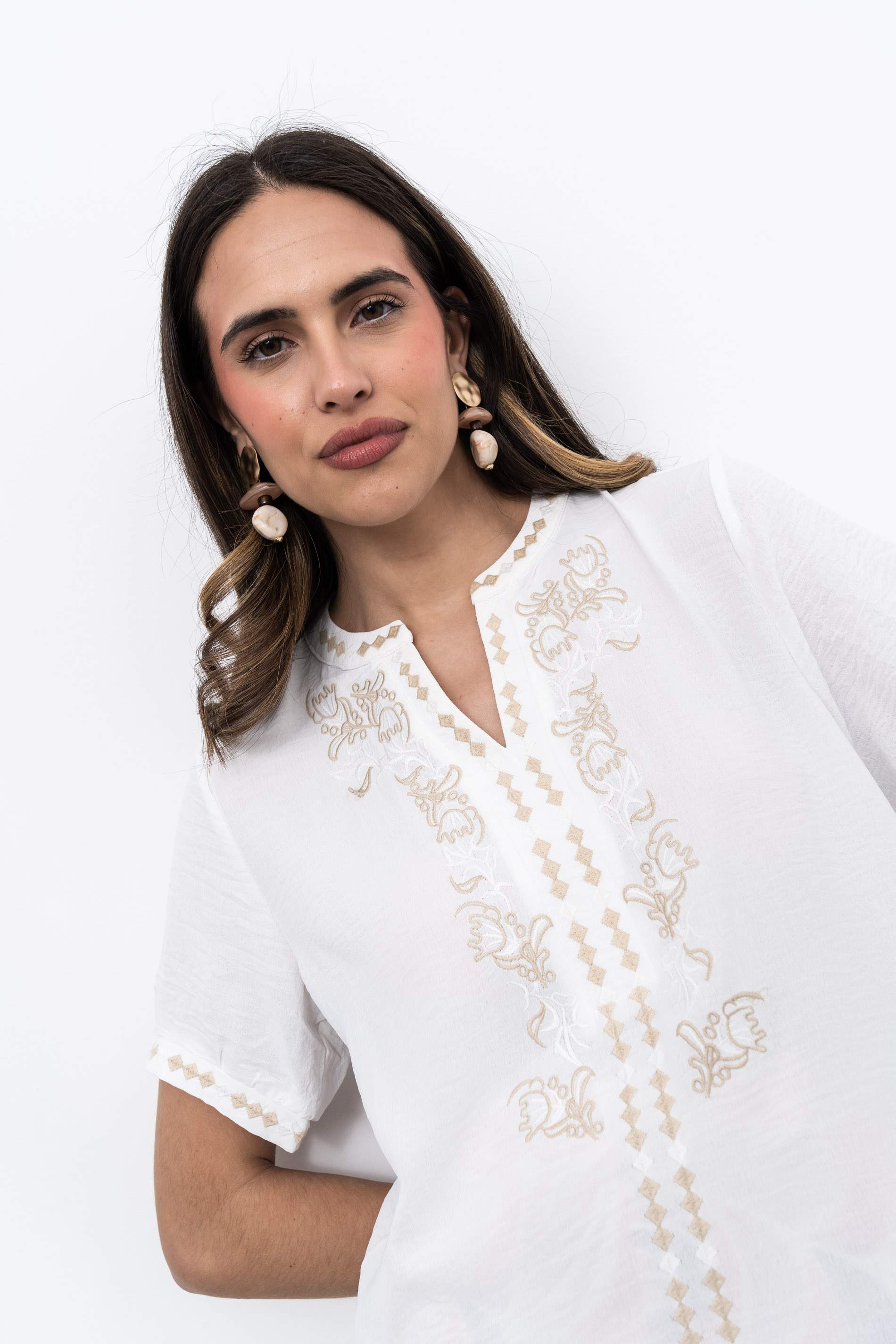 BLUSA ROMBITOS BORDADA 