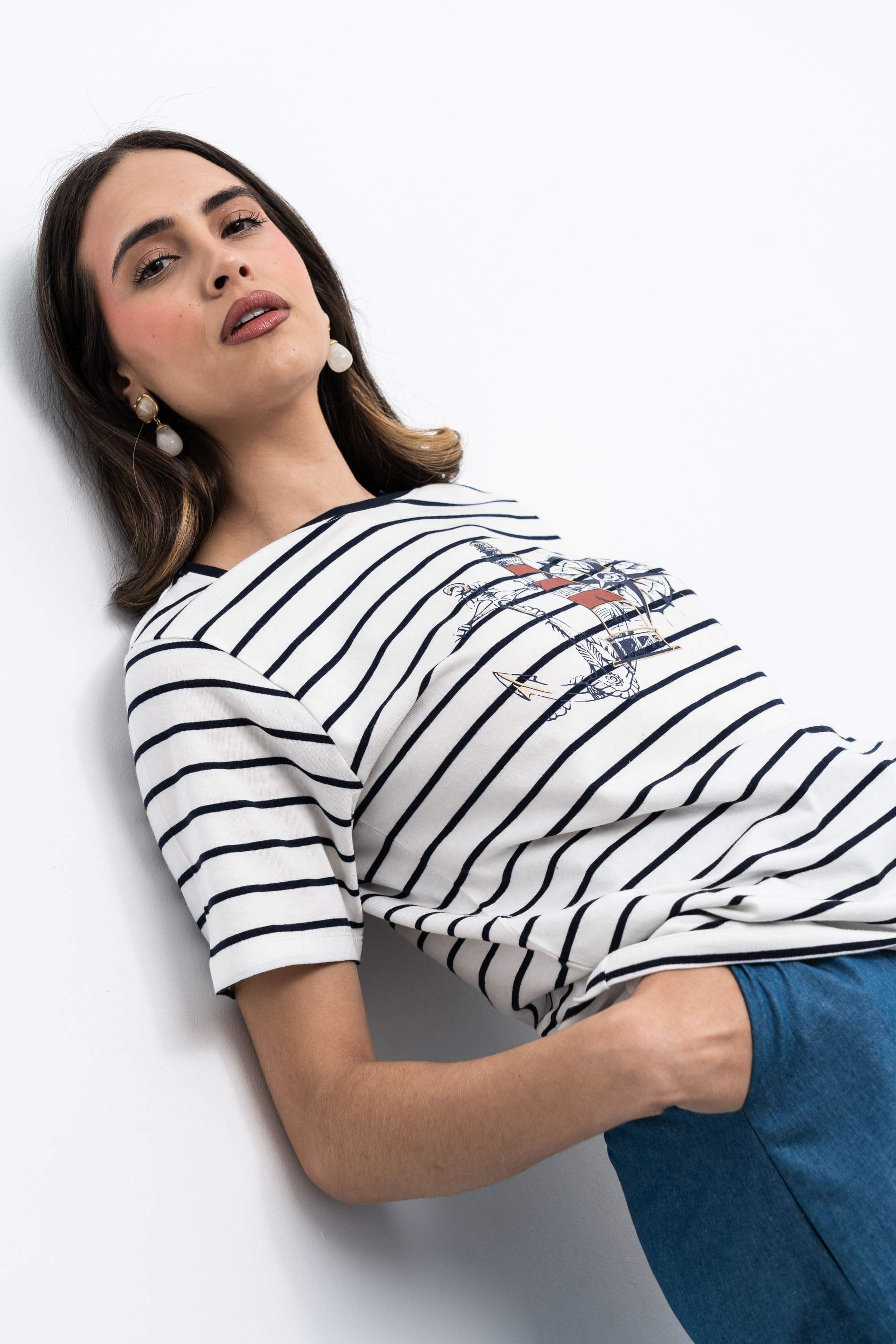 CAMISETA RAYAS BARCO MARINO