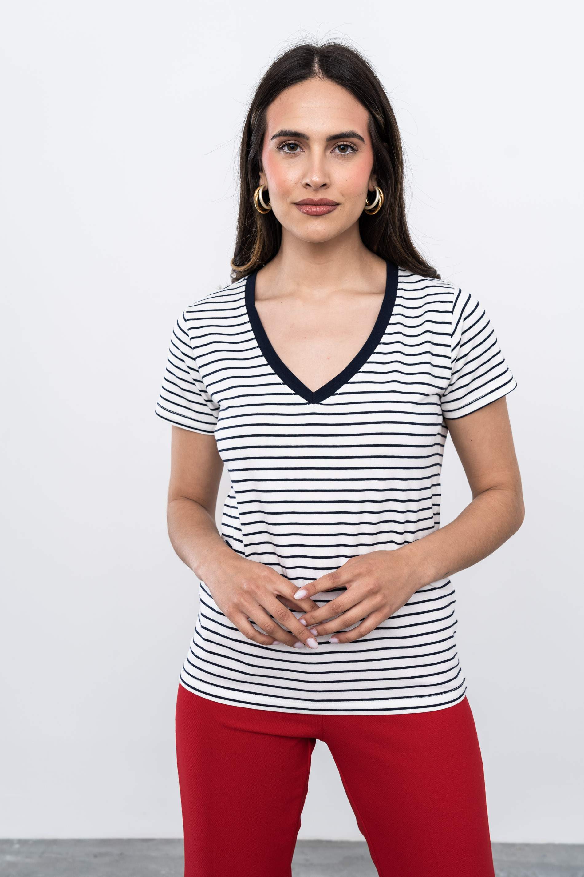 CAMISETA CUELLO PICO RAYAS 