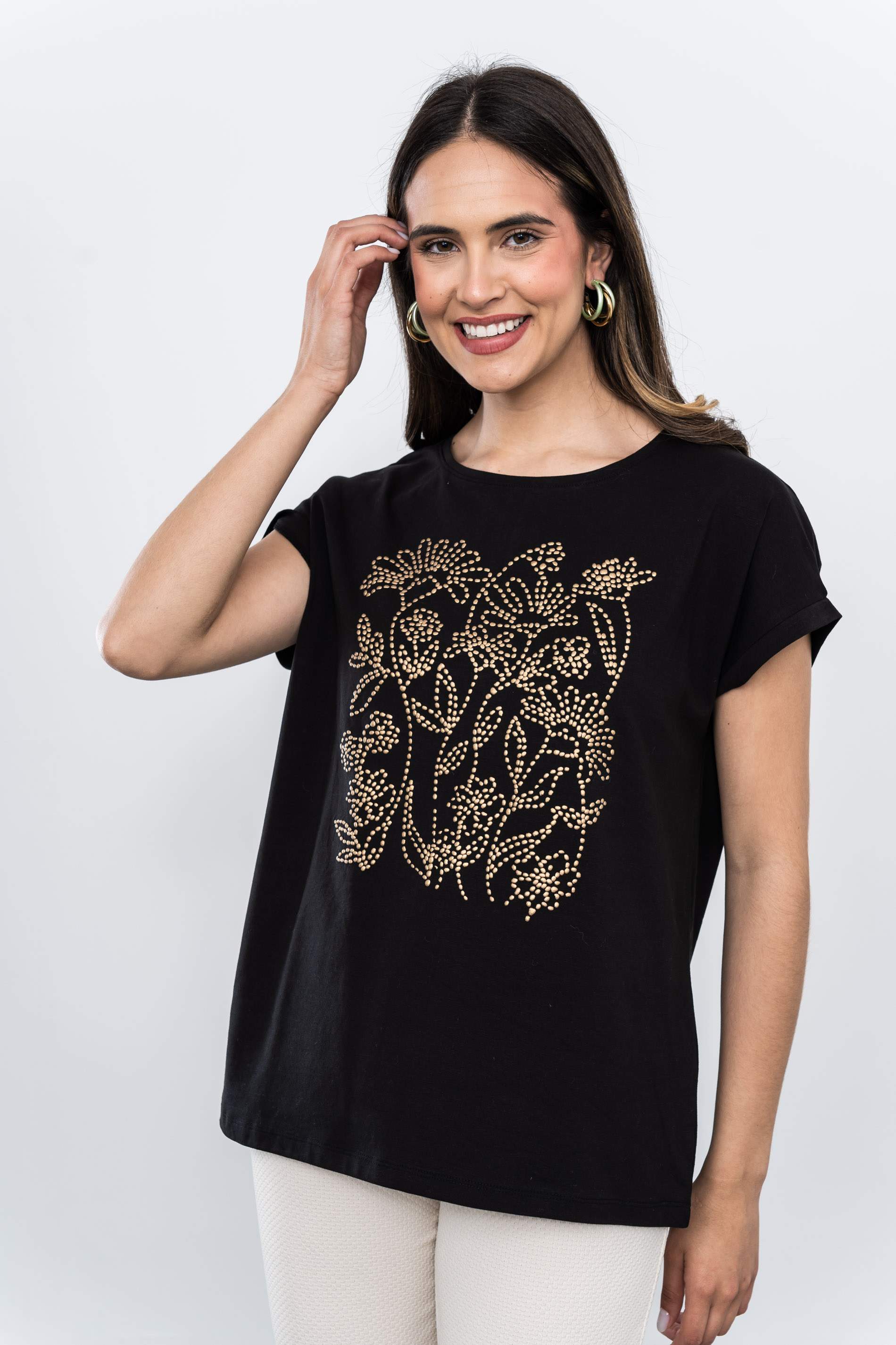 CAMISETA DETALLE RELIEVE NEGRO