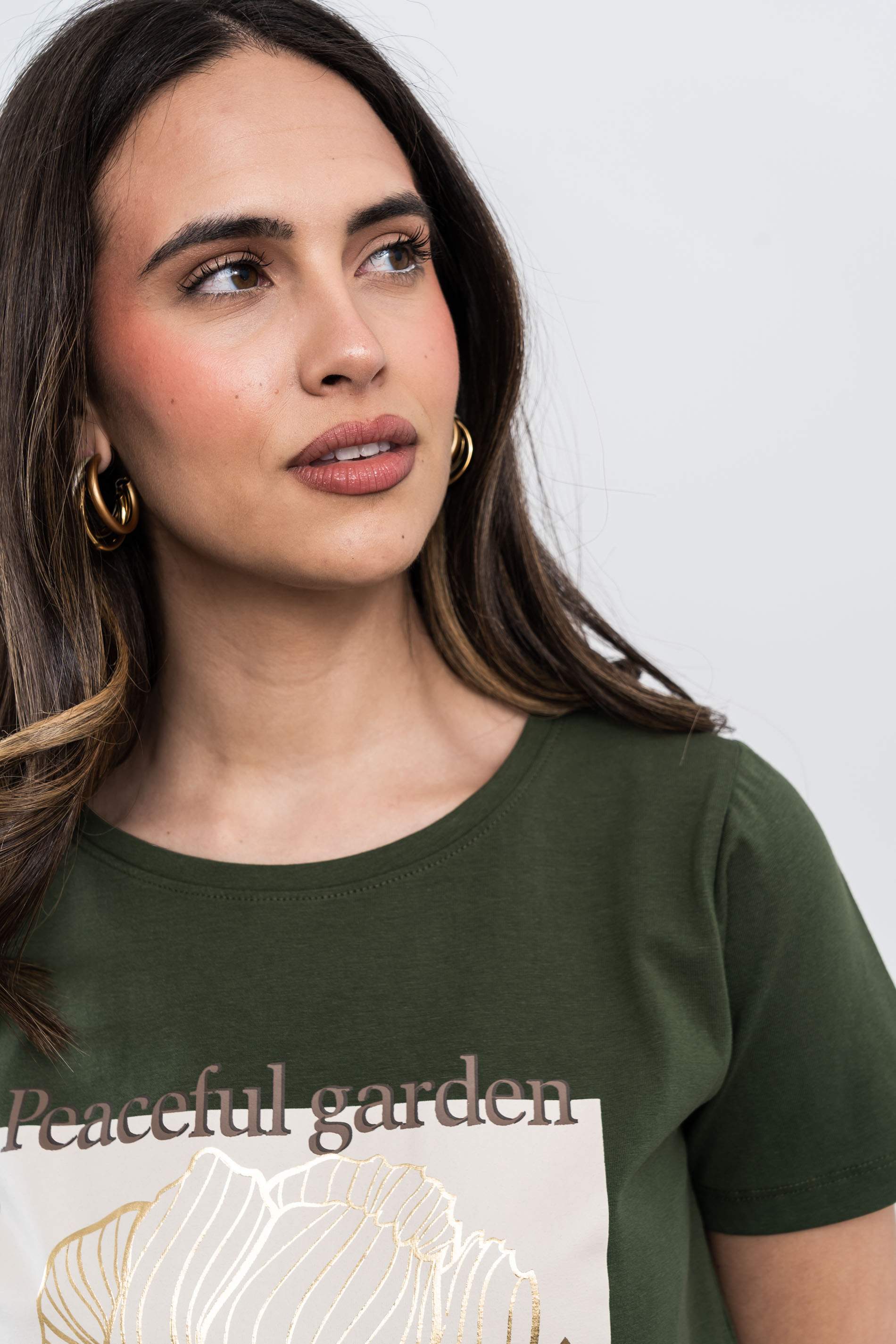 CAMISETA FLOR ORO KAKI