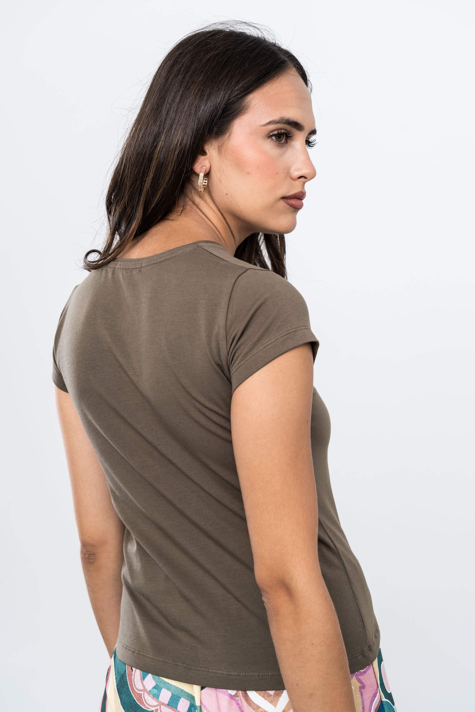 CAMISETA BÁSICA M/C KAKI