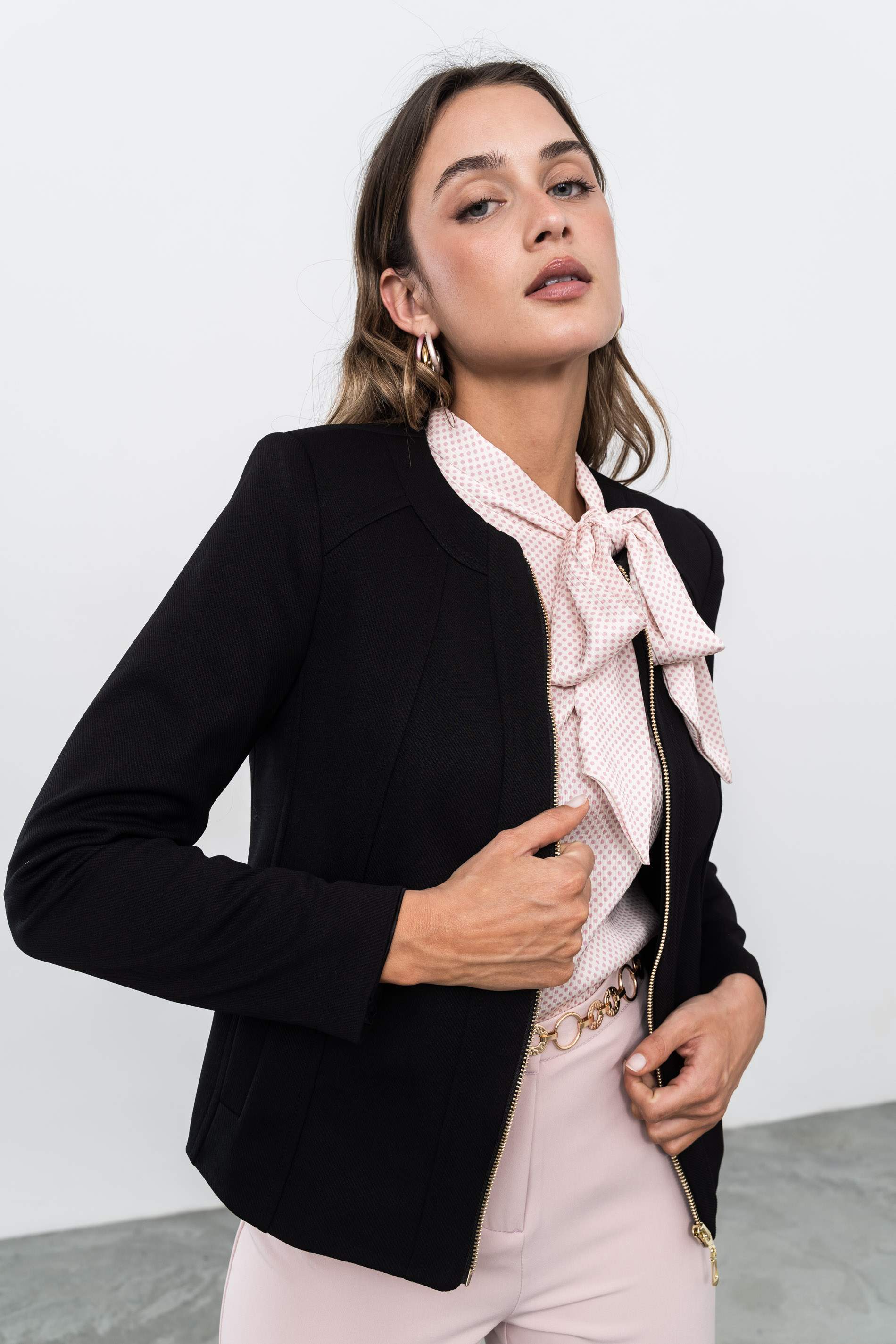 CHAQUETA CORTE CREMALLERA NEGRO