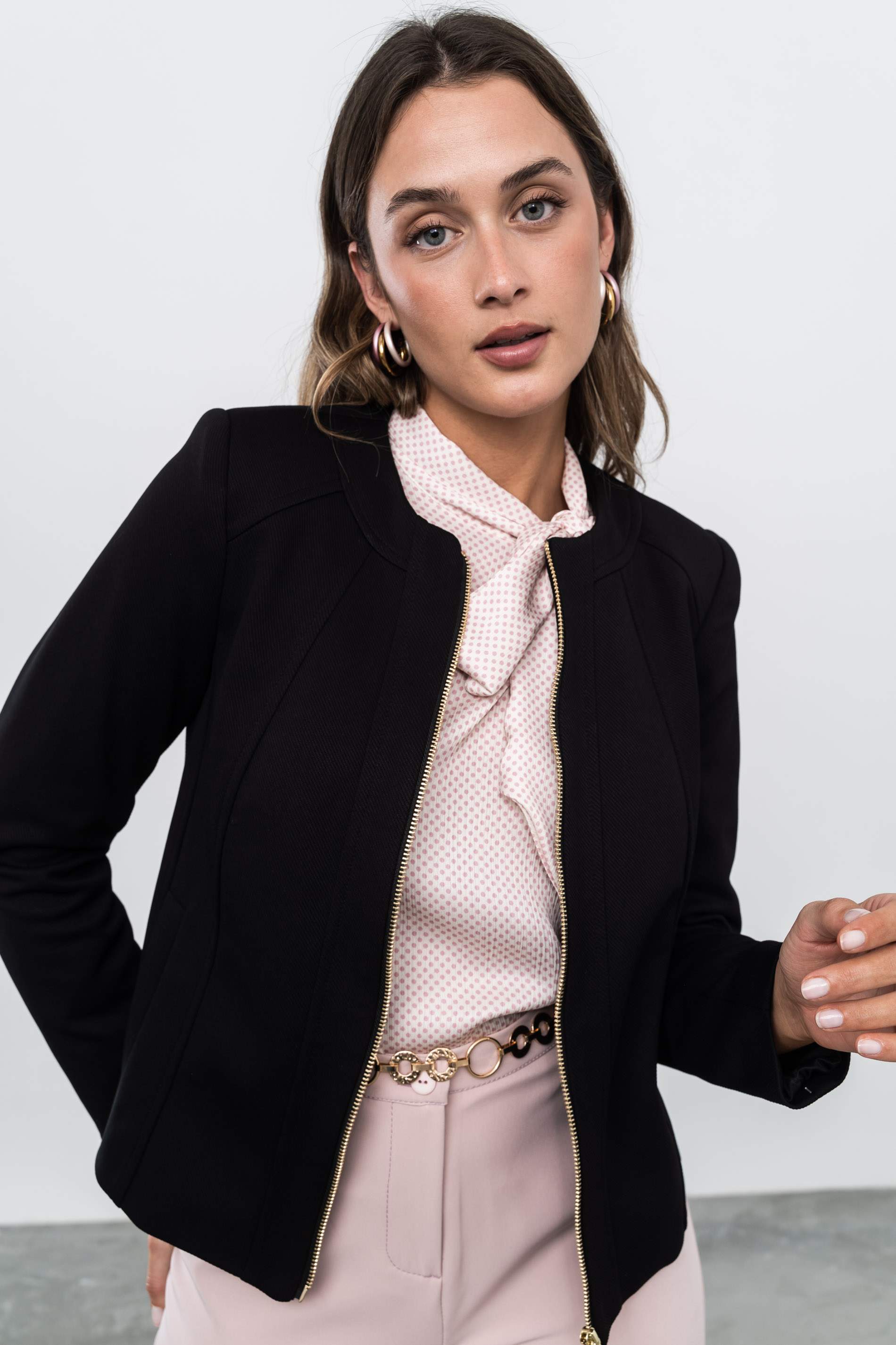 CHAQUETA CORTE CREMALLERA NEGRO