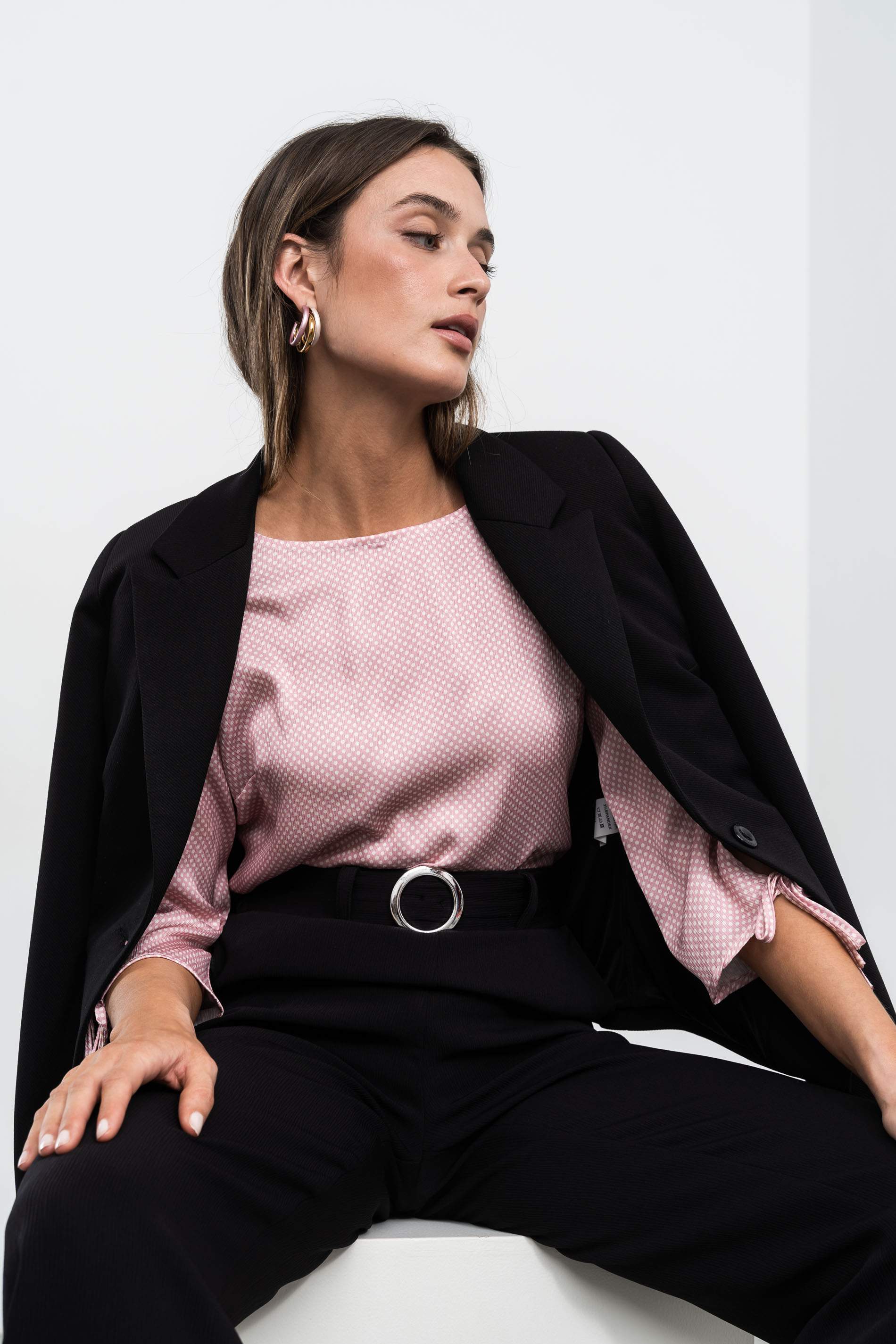 AMERICANA CORTA 1 BOTÓN NEGRO