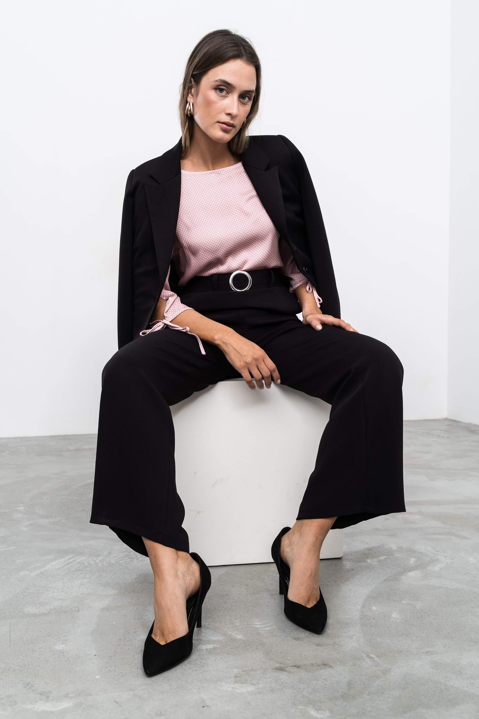 AMERICANA CORTA 1 BOTÓN NEGRO