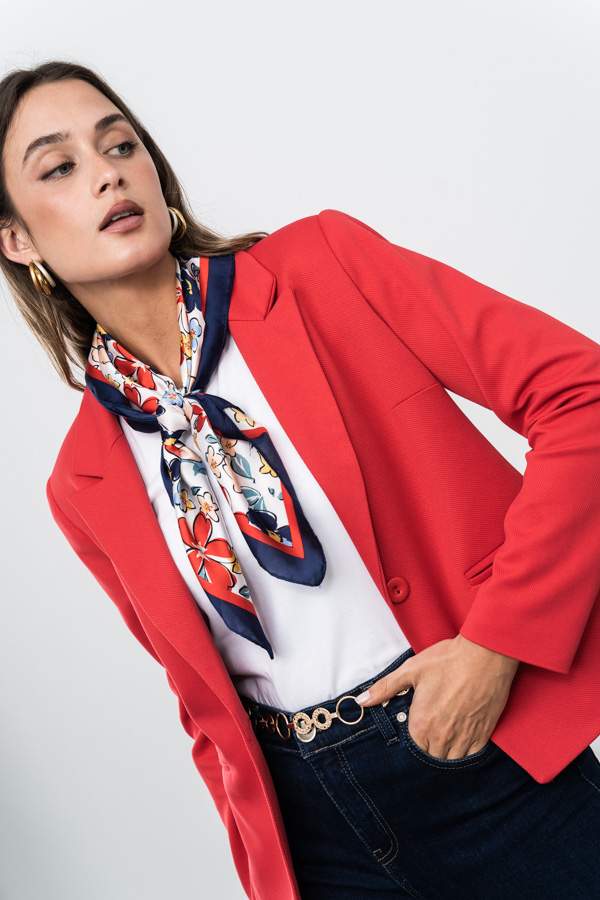 AMERICANA BOTÓN CORTA ROJO