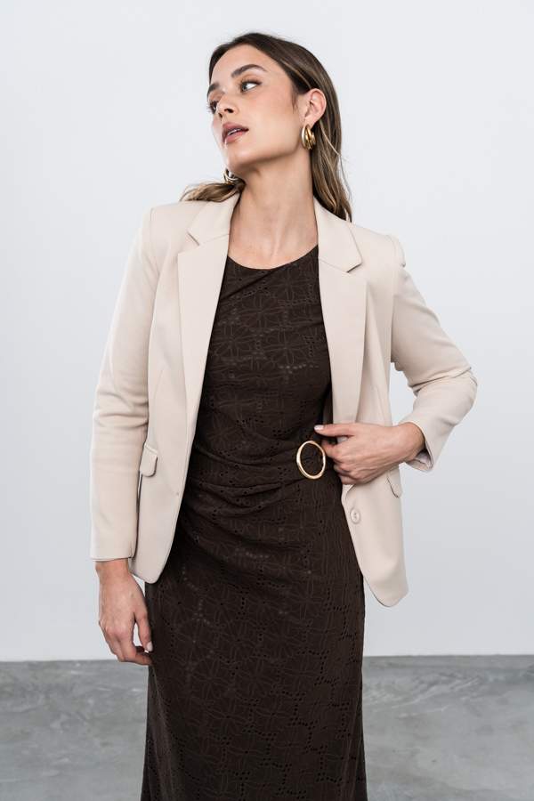 AMERICANA DOBLE BOTÓN BEIGE