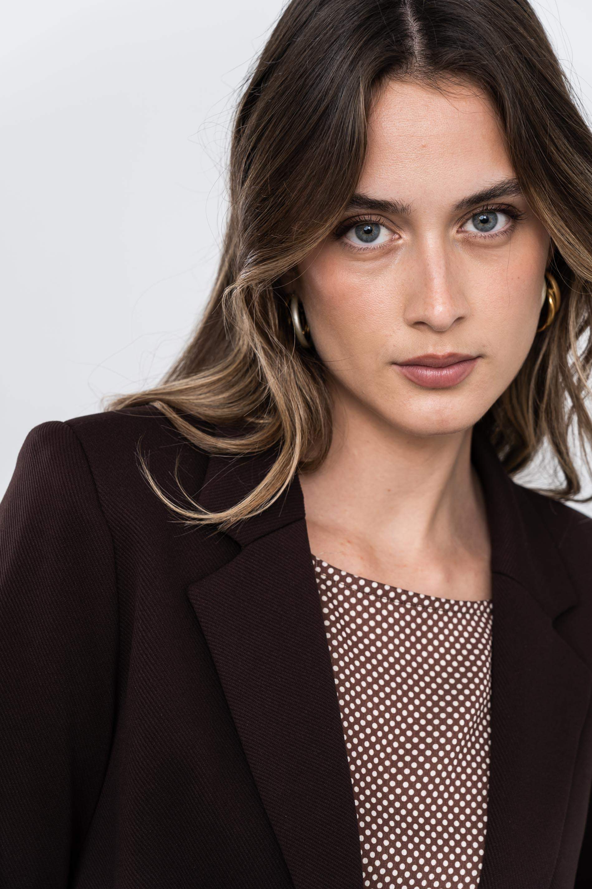 AMERICANA DOBLE BOTÓN CHOCOLATE