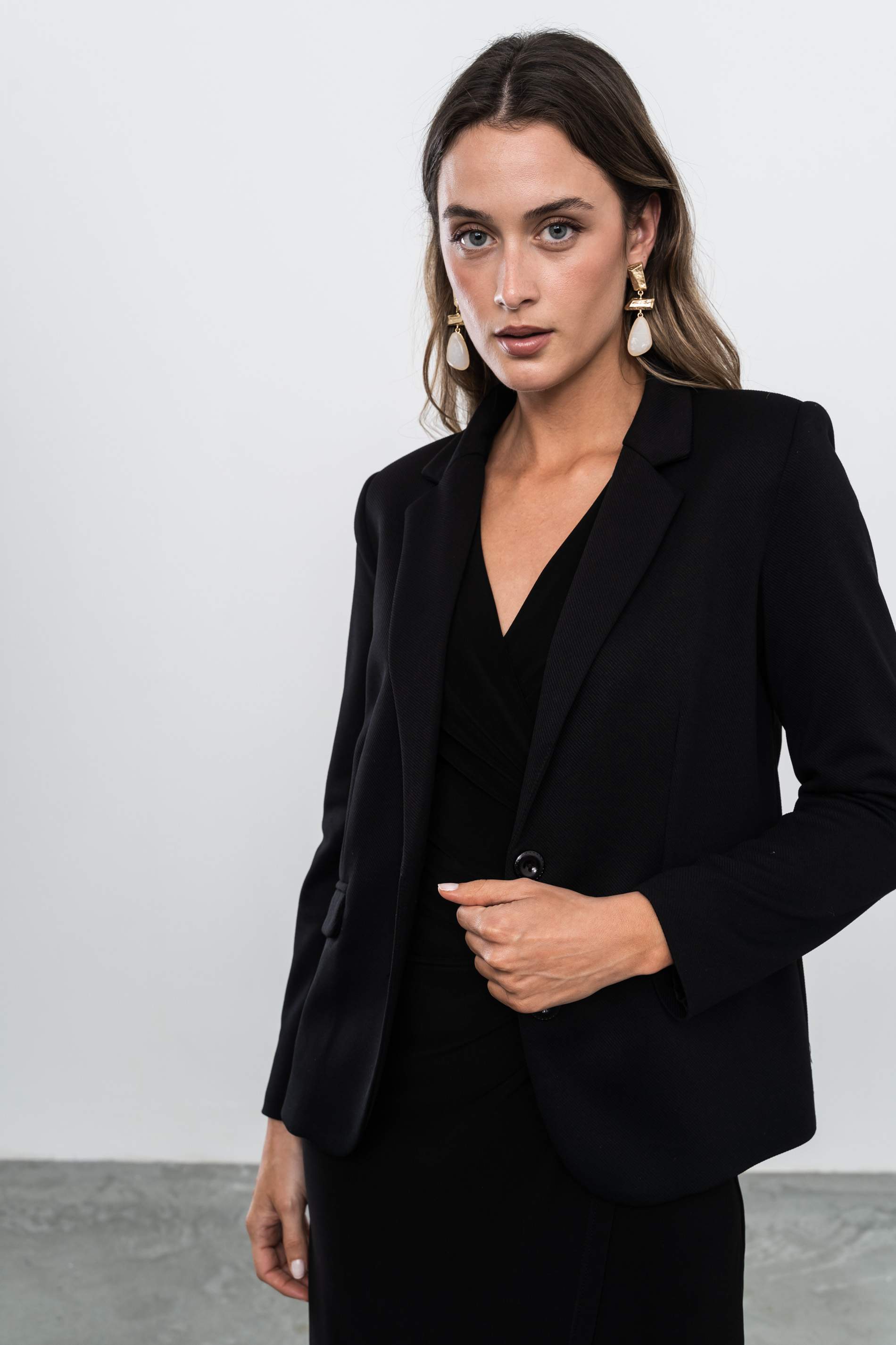 AMERICANA DOBLE BOTÓN NEGRO