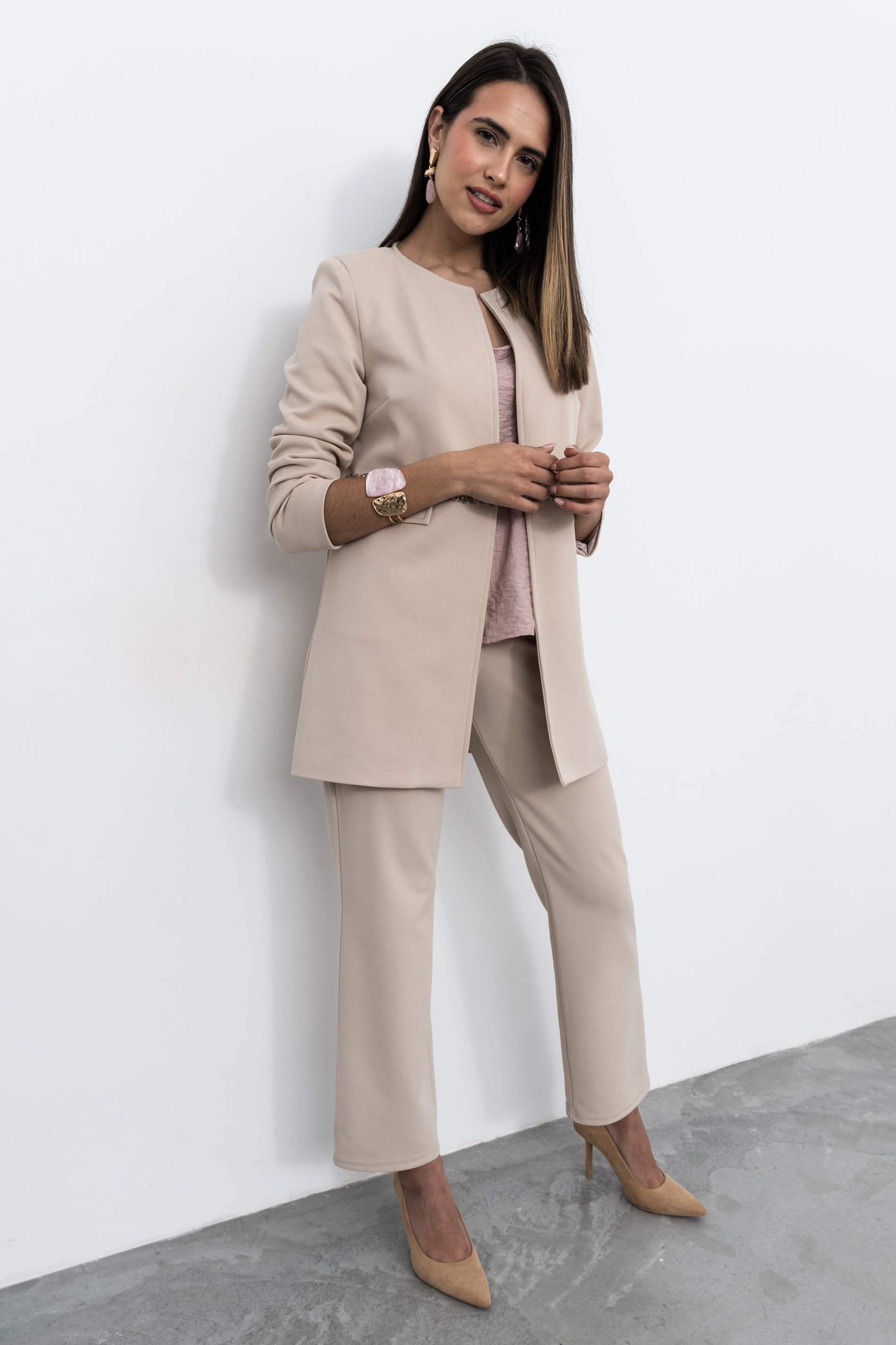 PANTALÓN RECTO BEIGE