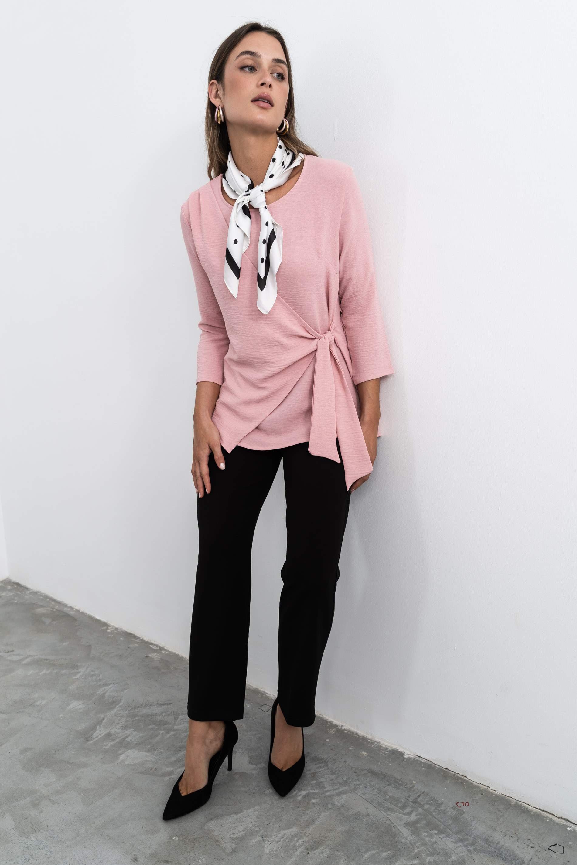 PANTALÓN BÁSICO GOMA NEGRO