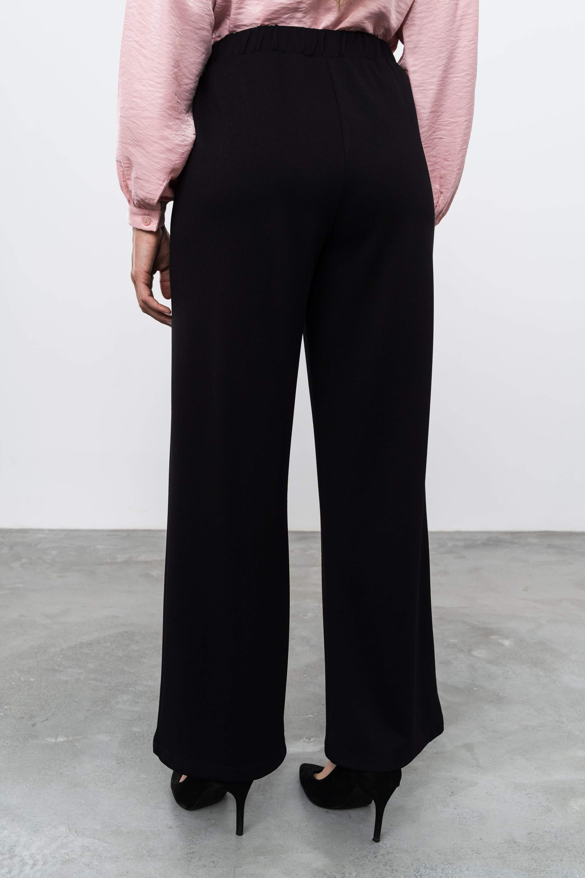 PANTALÓN ANCHO NEGRO