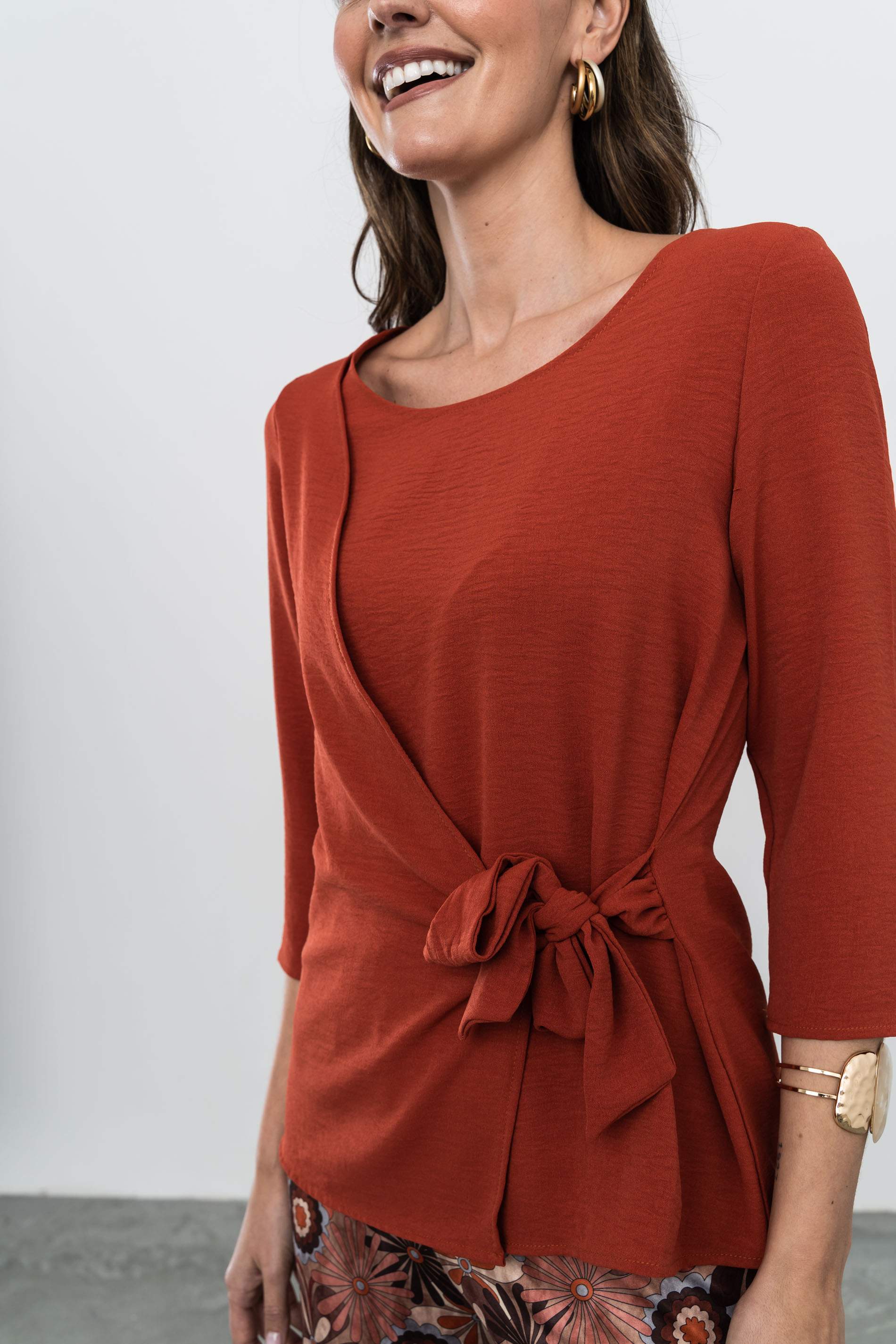 BLUSA EFECTO CRUZADO TEJA