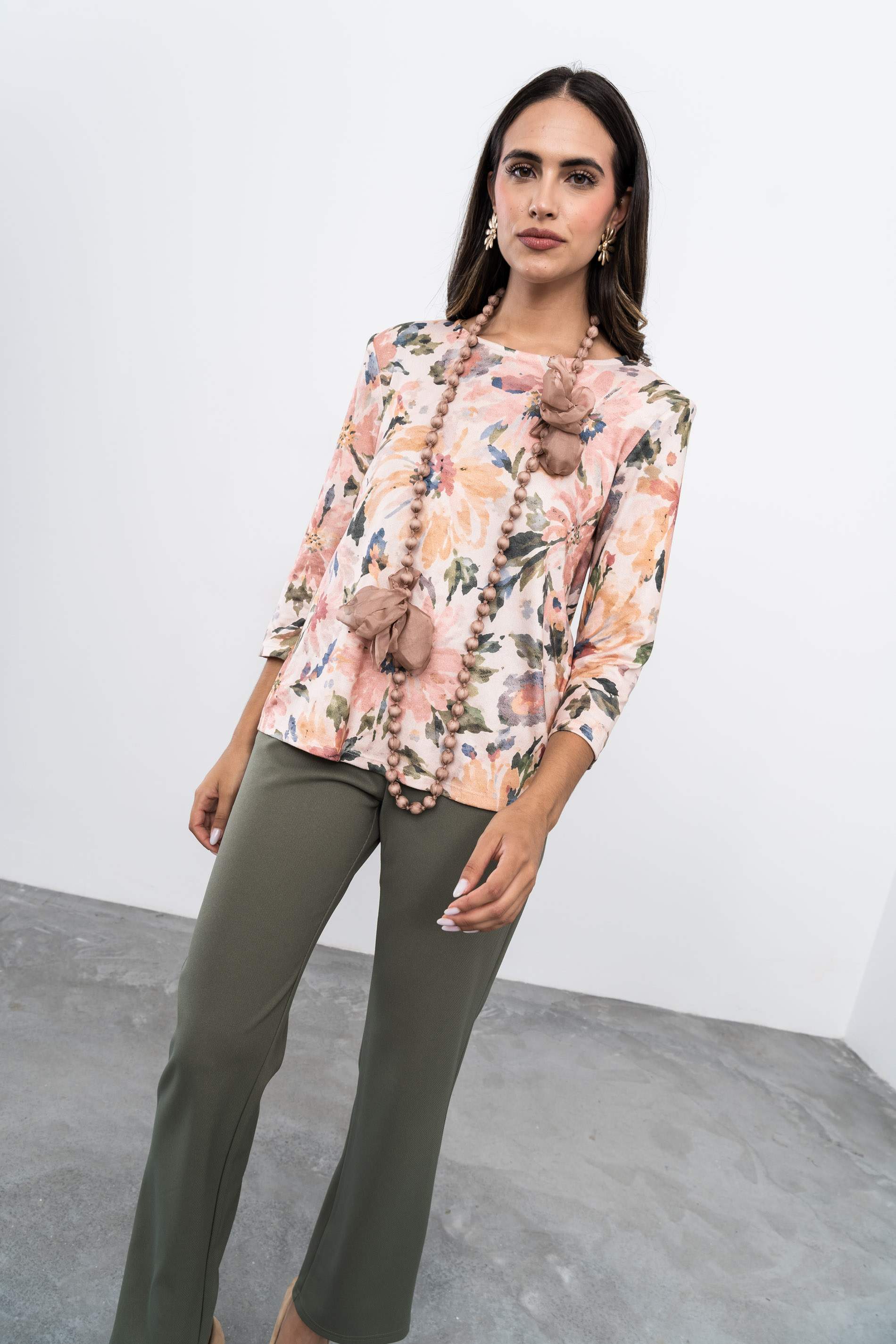 CUERPO PUNTO HOMBRERAS FLORAL