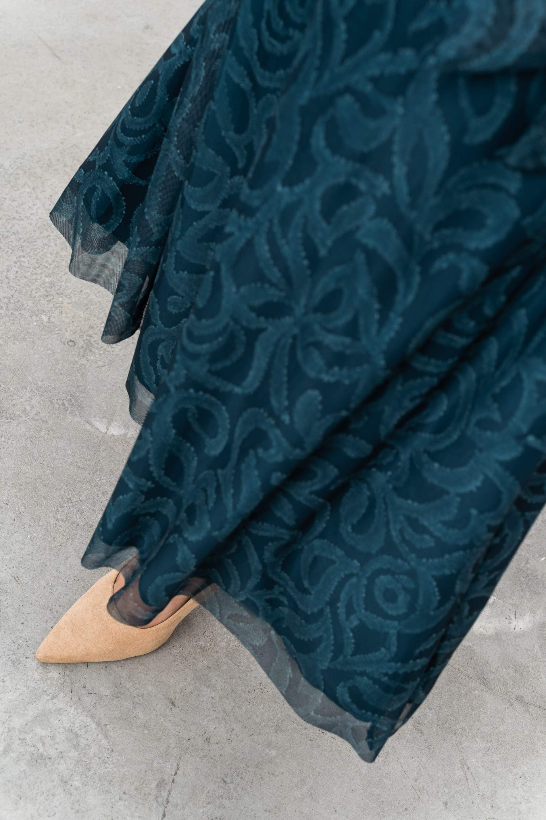 VESTIDO TUL LAZO ESTAMPADO PETROLEO