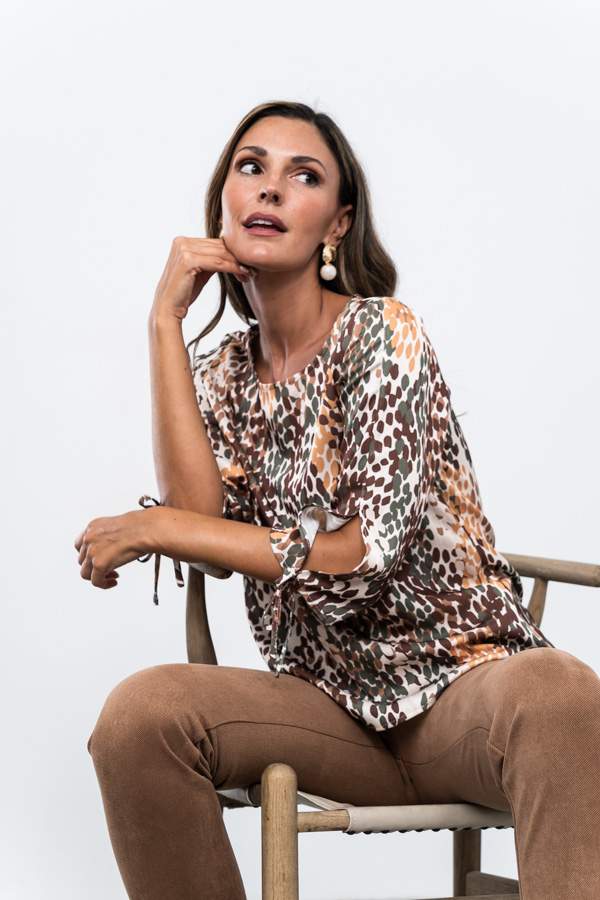 BLUSA LACITOS MANCHAS