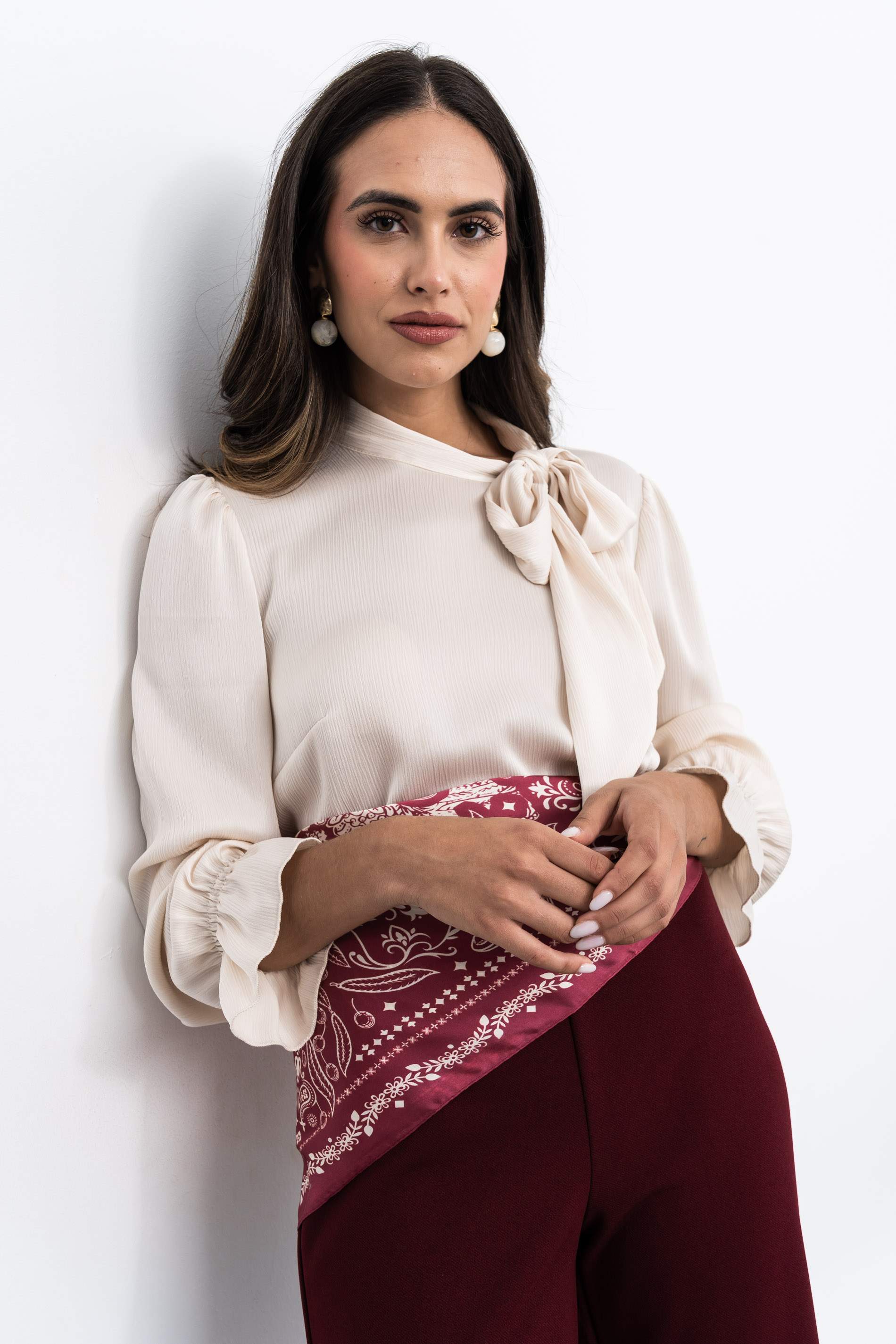 BLUSA PUÑO LAZO SATINADA