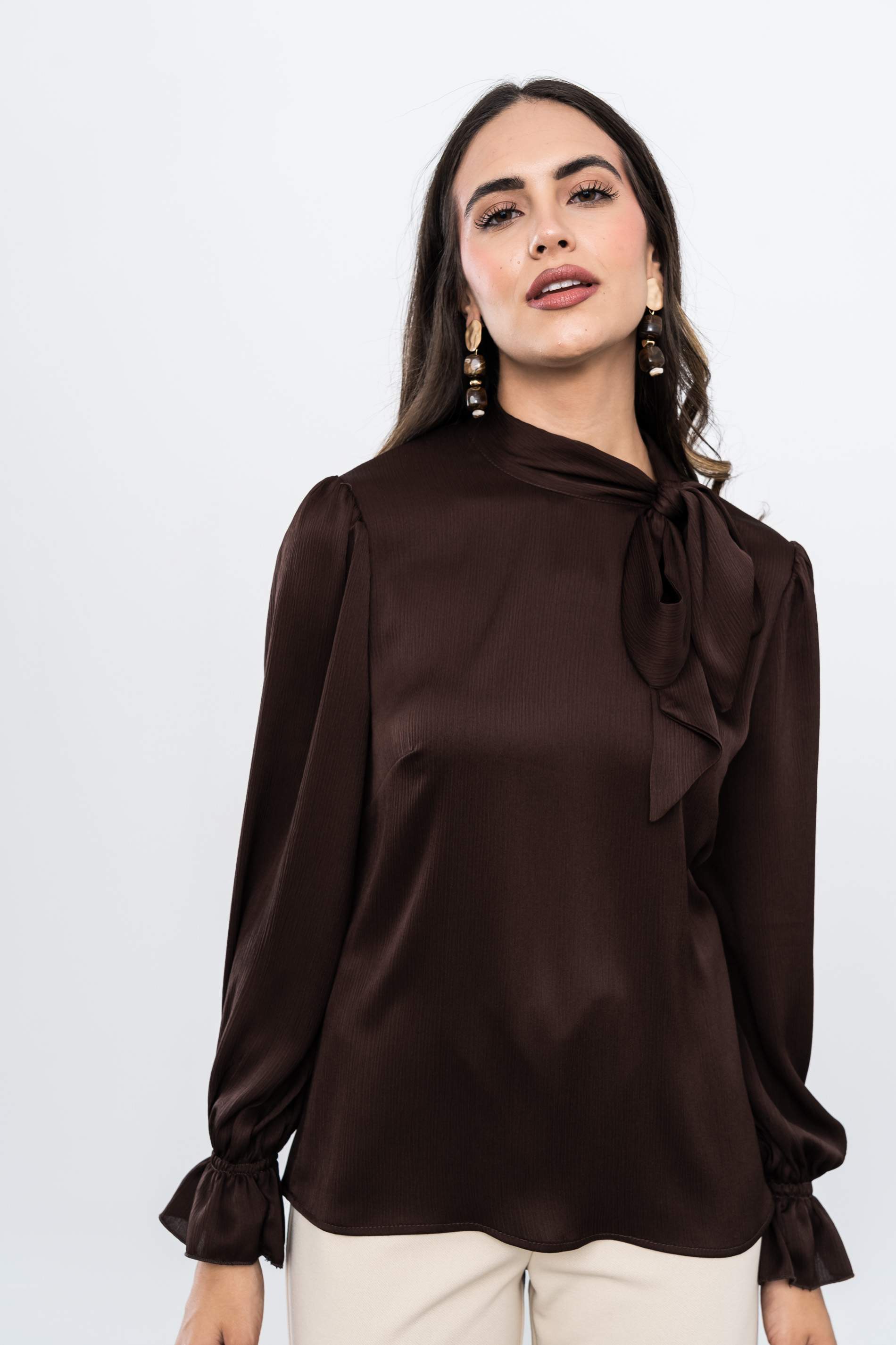 BLUSA LAZADA SATINADA