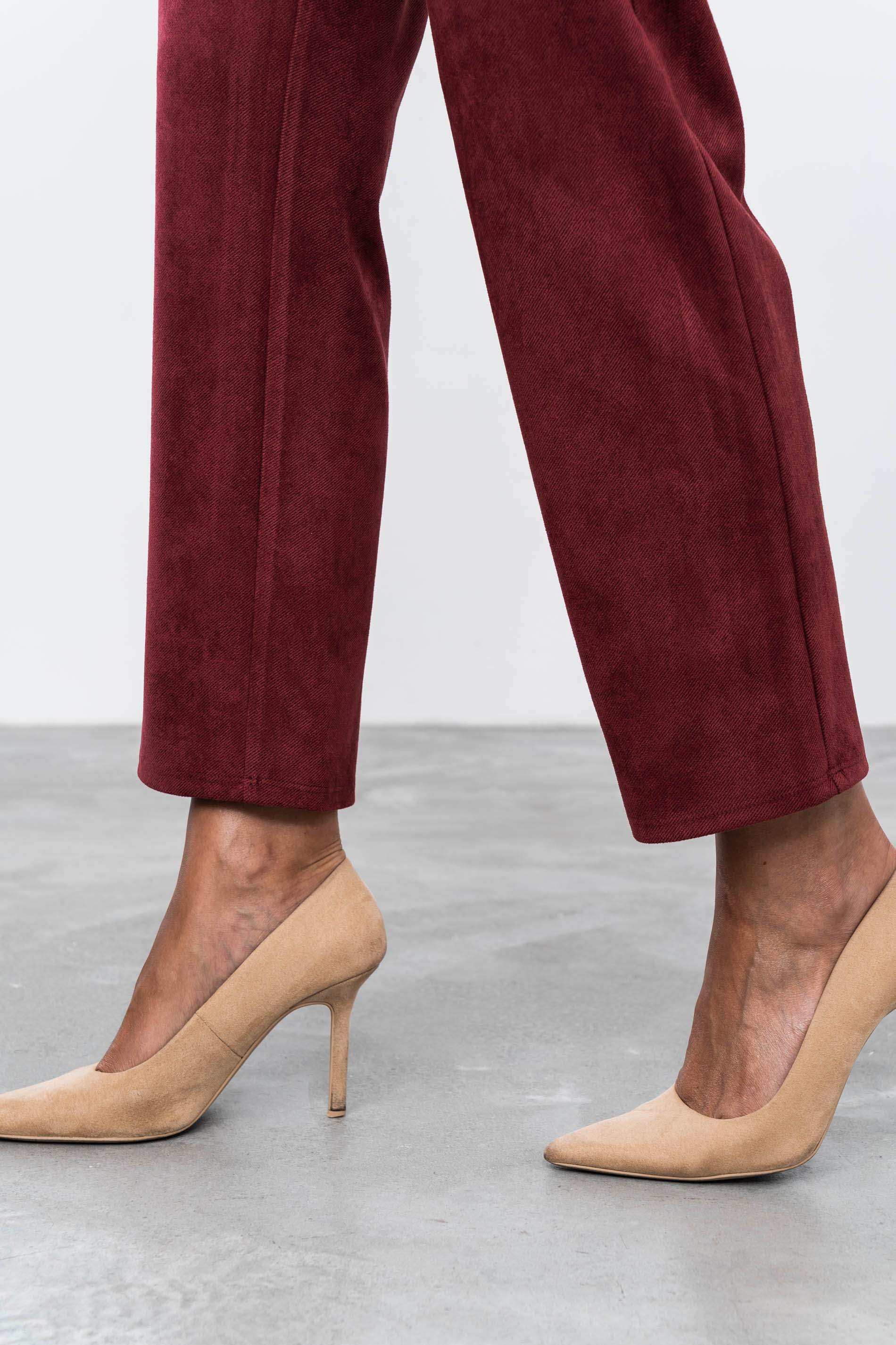 PANTALON DETALLE METAL BURDEOS