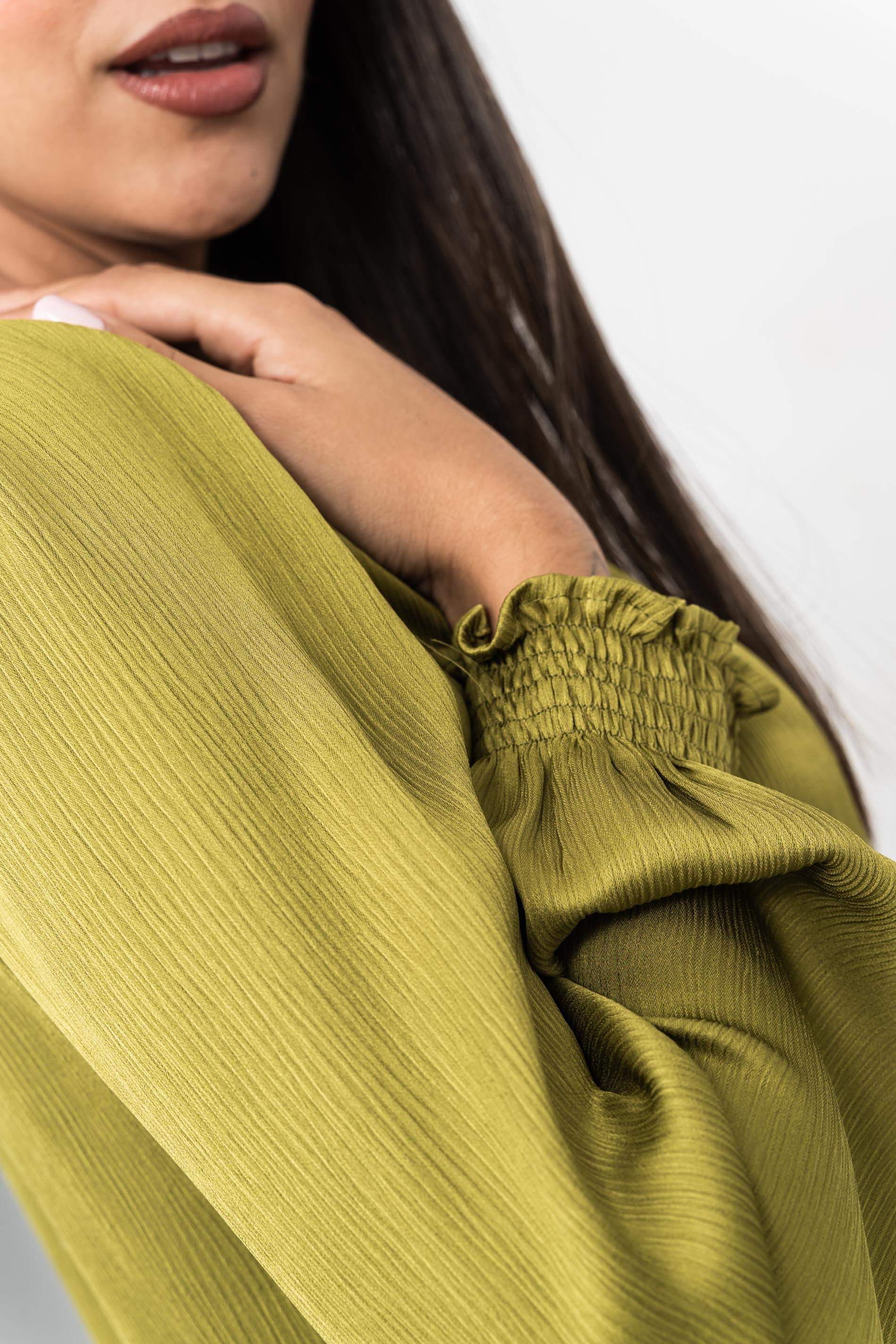 BLUSA FRUNCES ACEITE 
