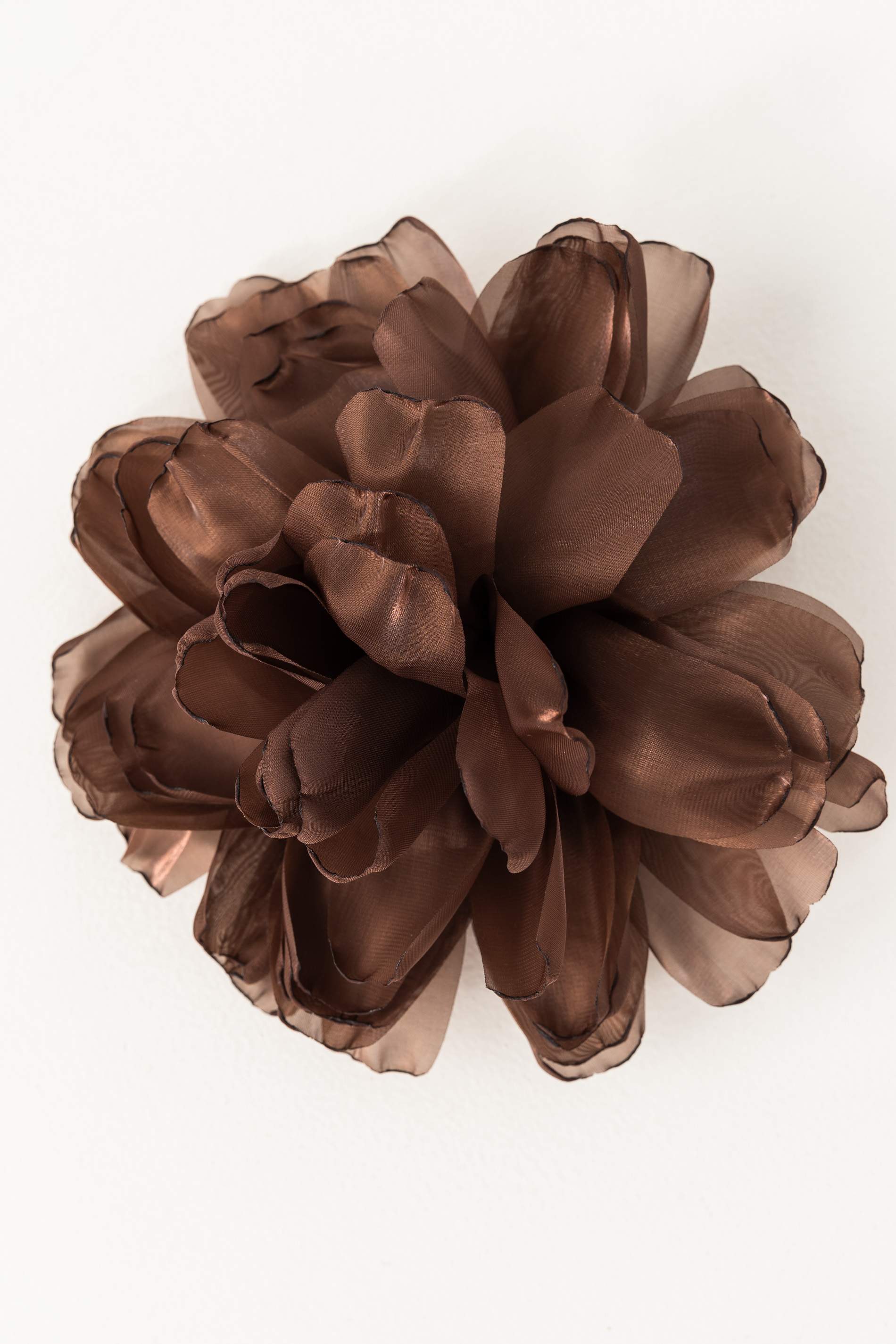 BROCHE FLOR SATINADA MARRON