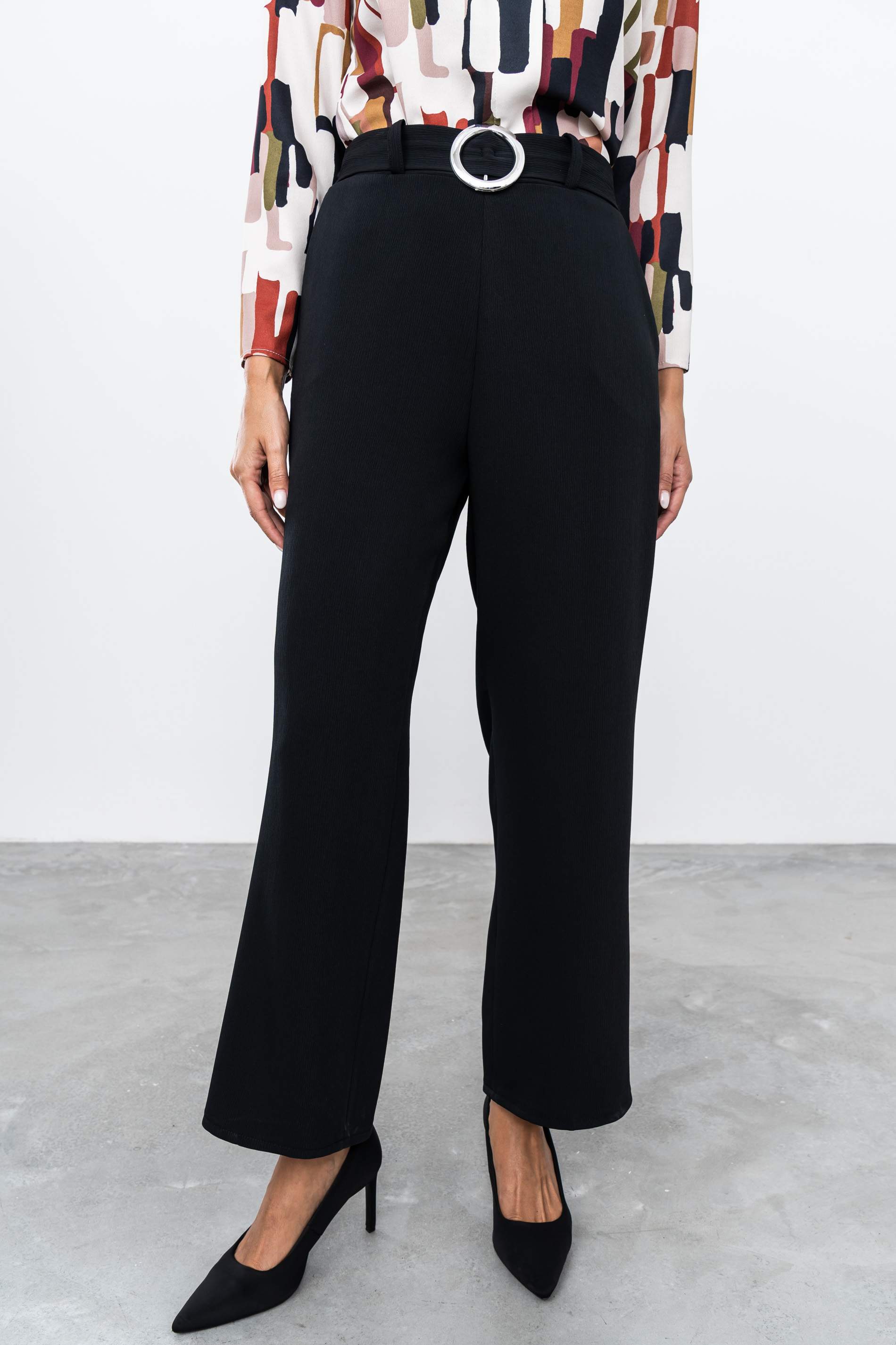 PANTALON TEXTURA HEBILLA