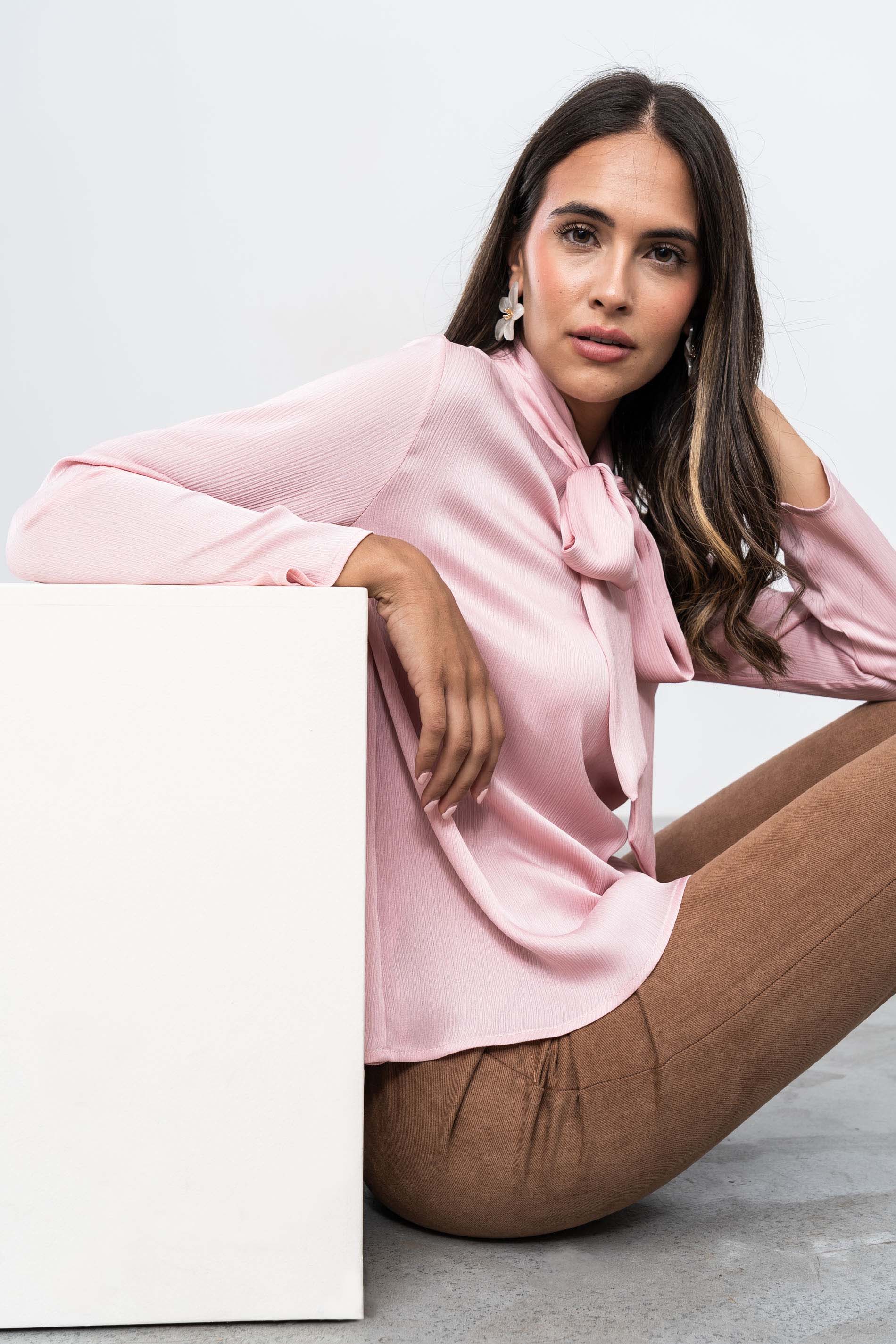 BLUSA LAZADA SATINADA