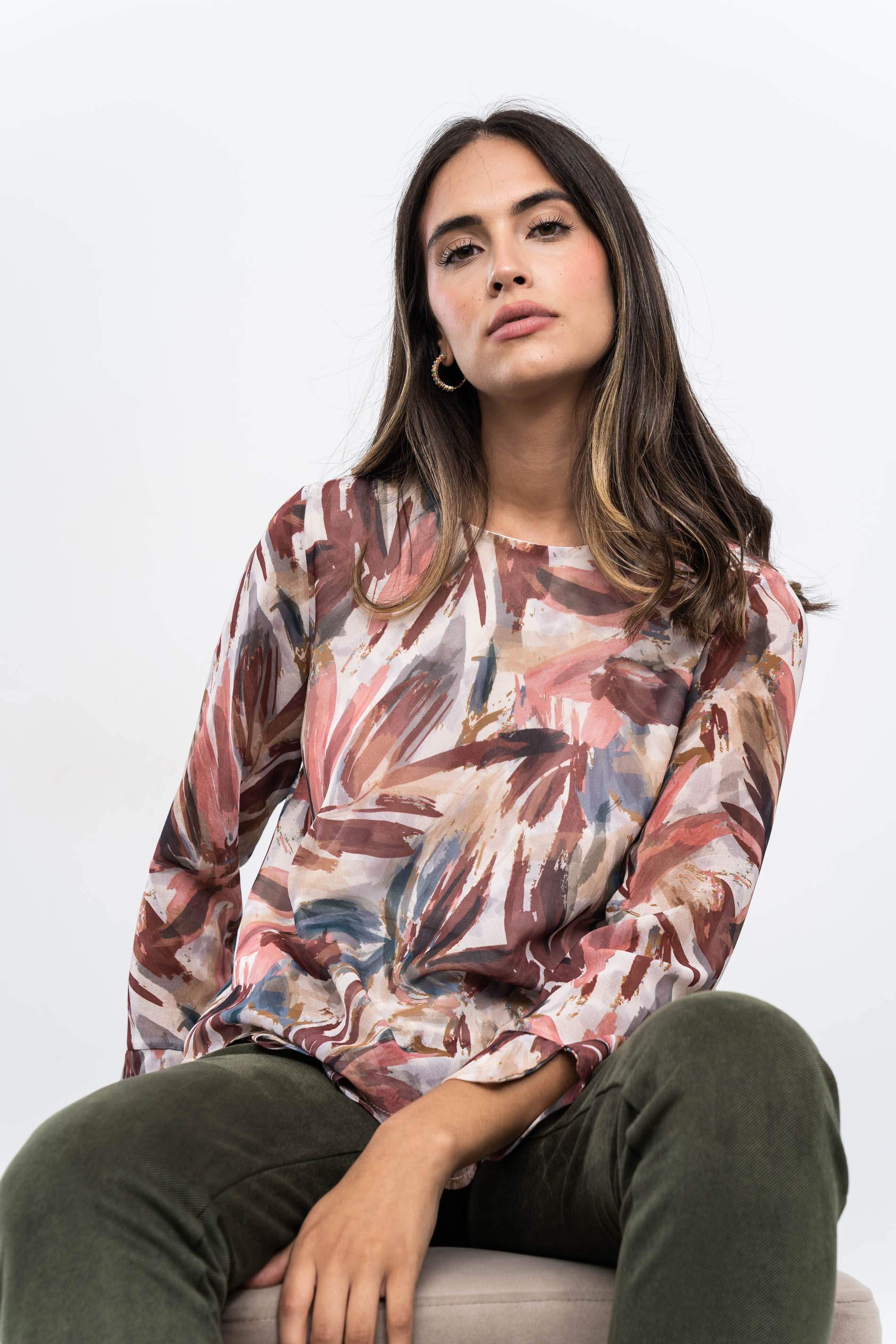 BLUSA DOBLE CAPA FLORAL