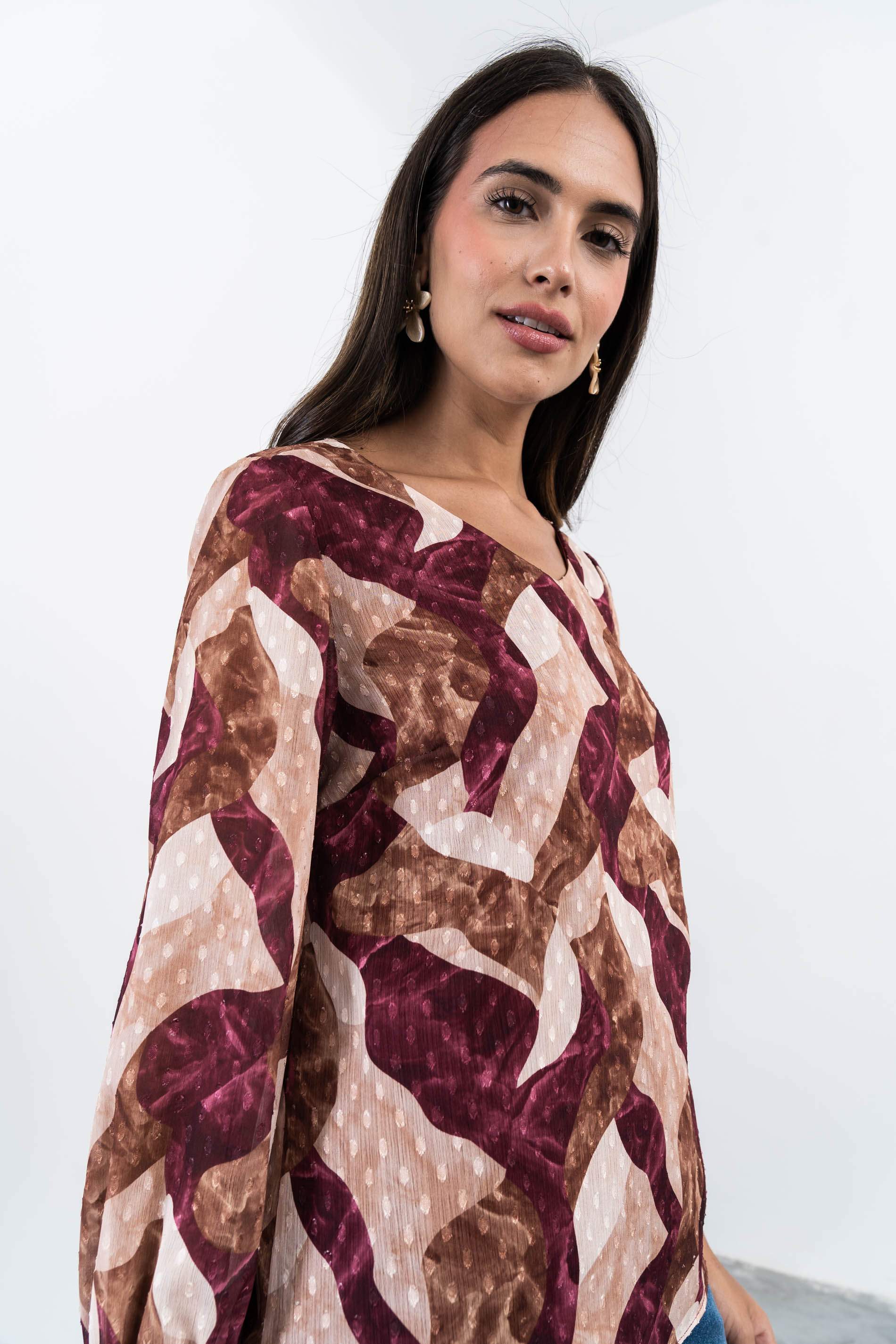 BLUSA PLUMETI MANGA ABULLONADA