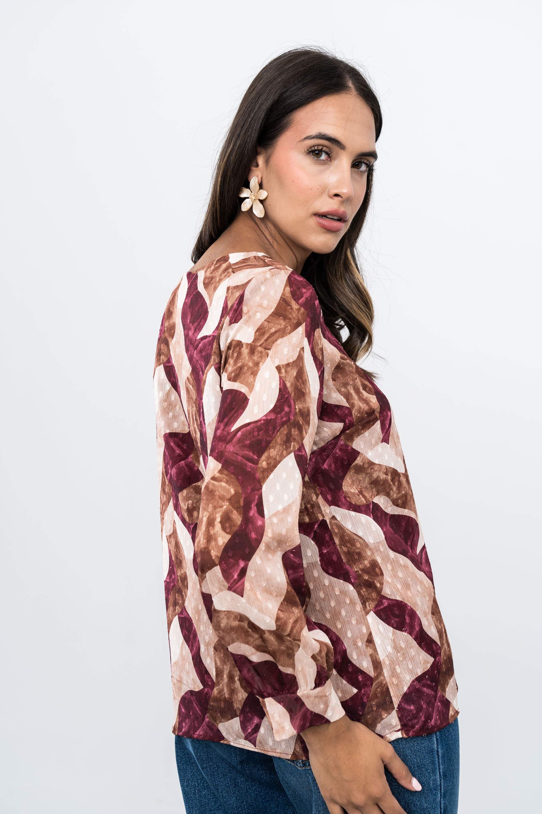 BLUSA PLUMETI MANGA ABULLONADA