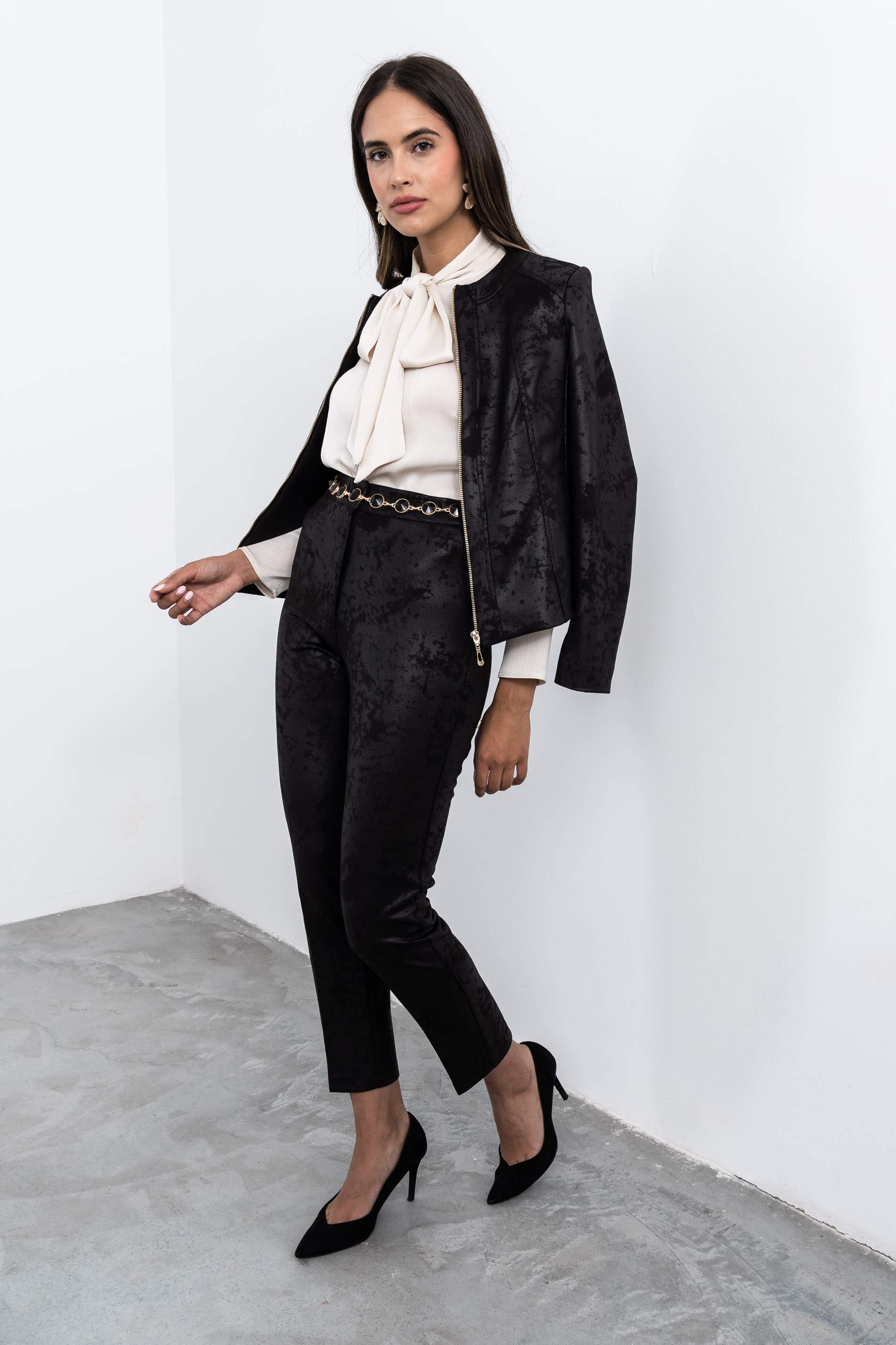 CHAQUETA EFECTO PIEL CREMALLERA