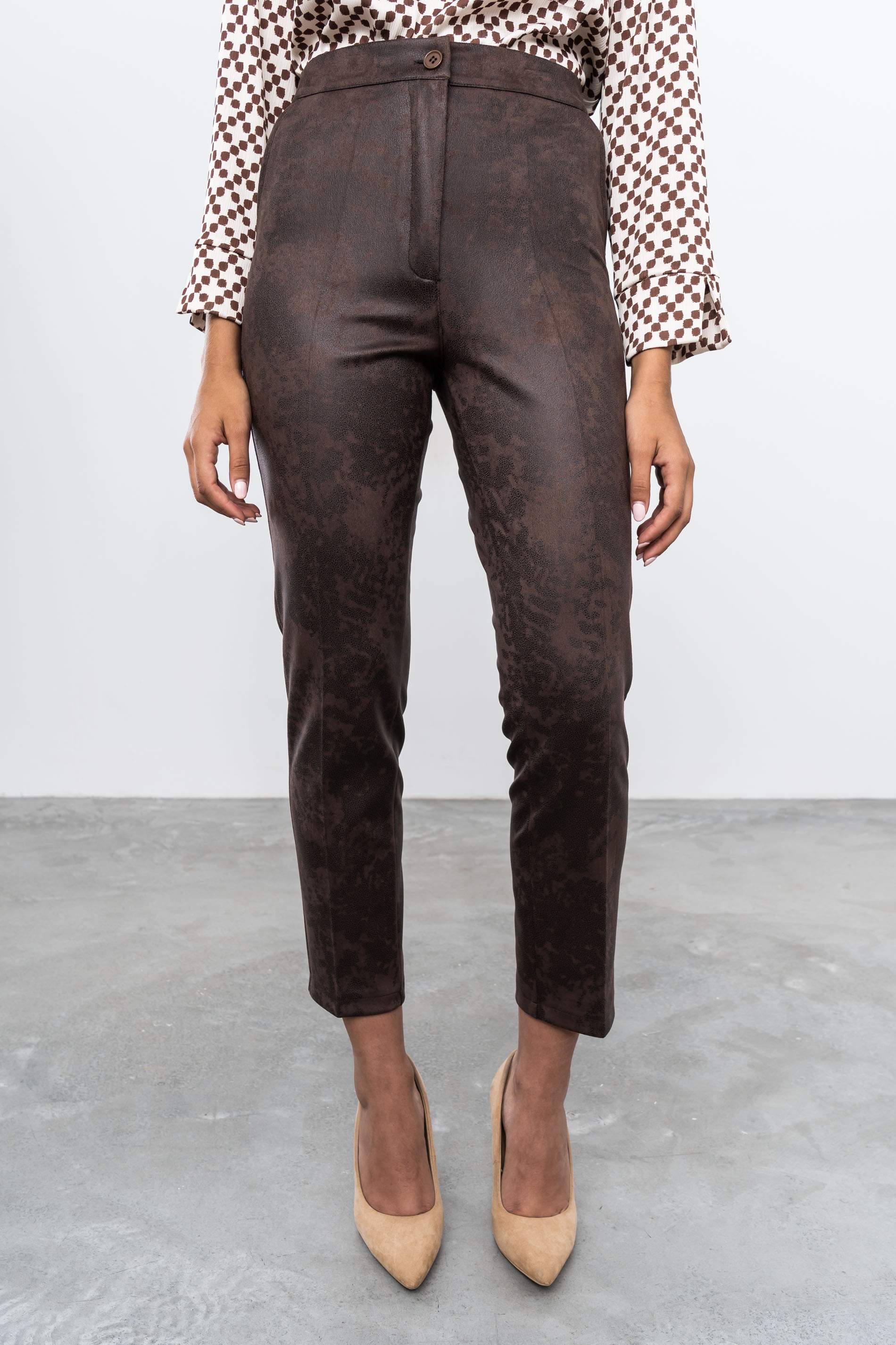 PANTALON EFECTO PIEL