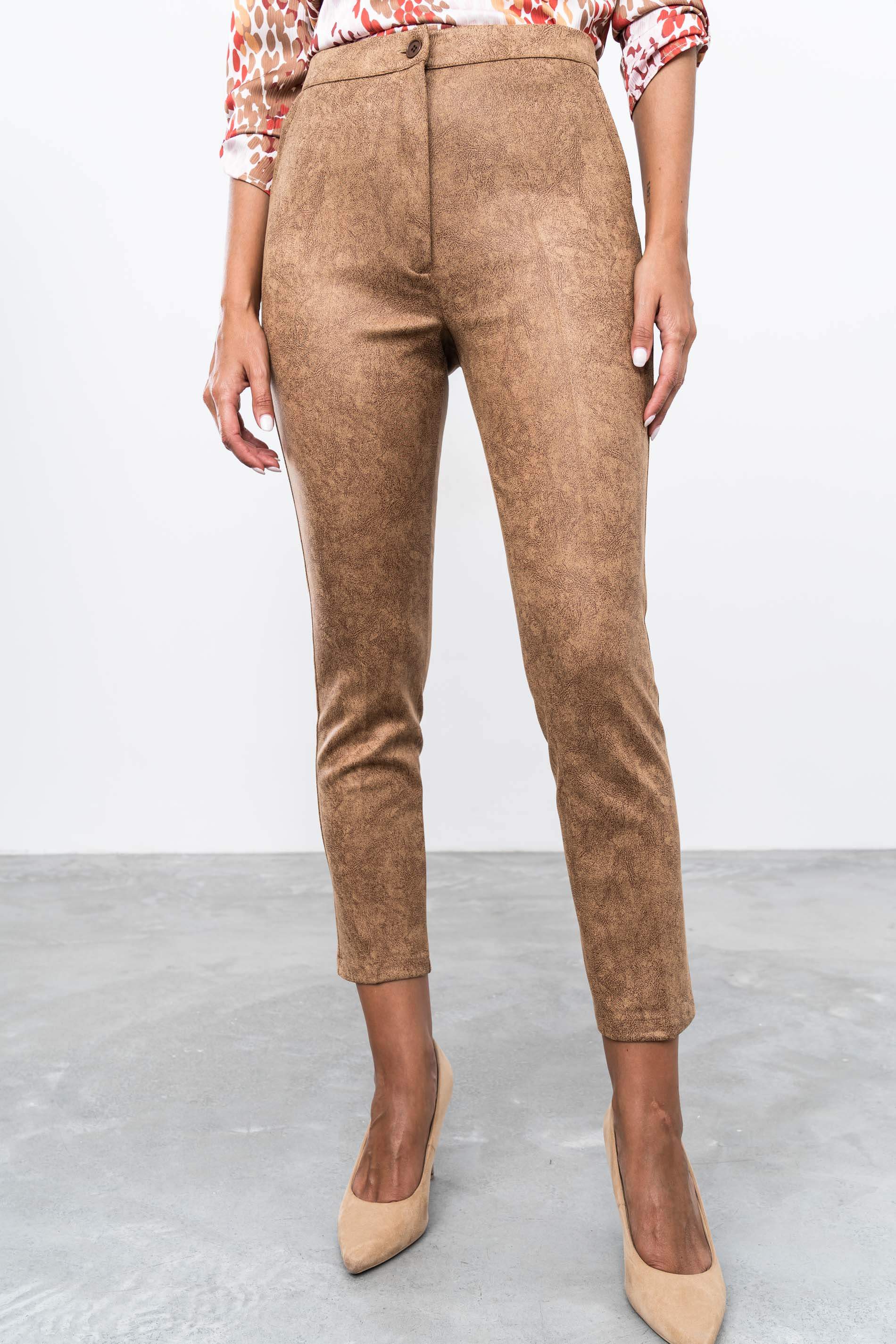 PANTALON EFECTO PIEL