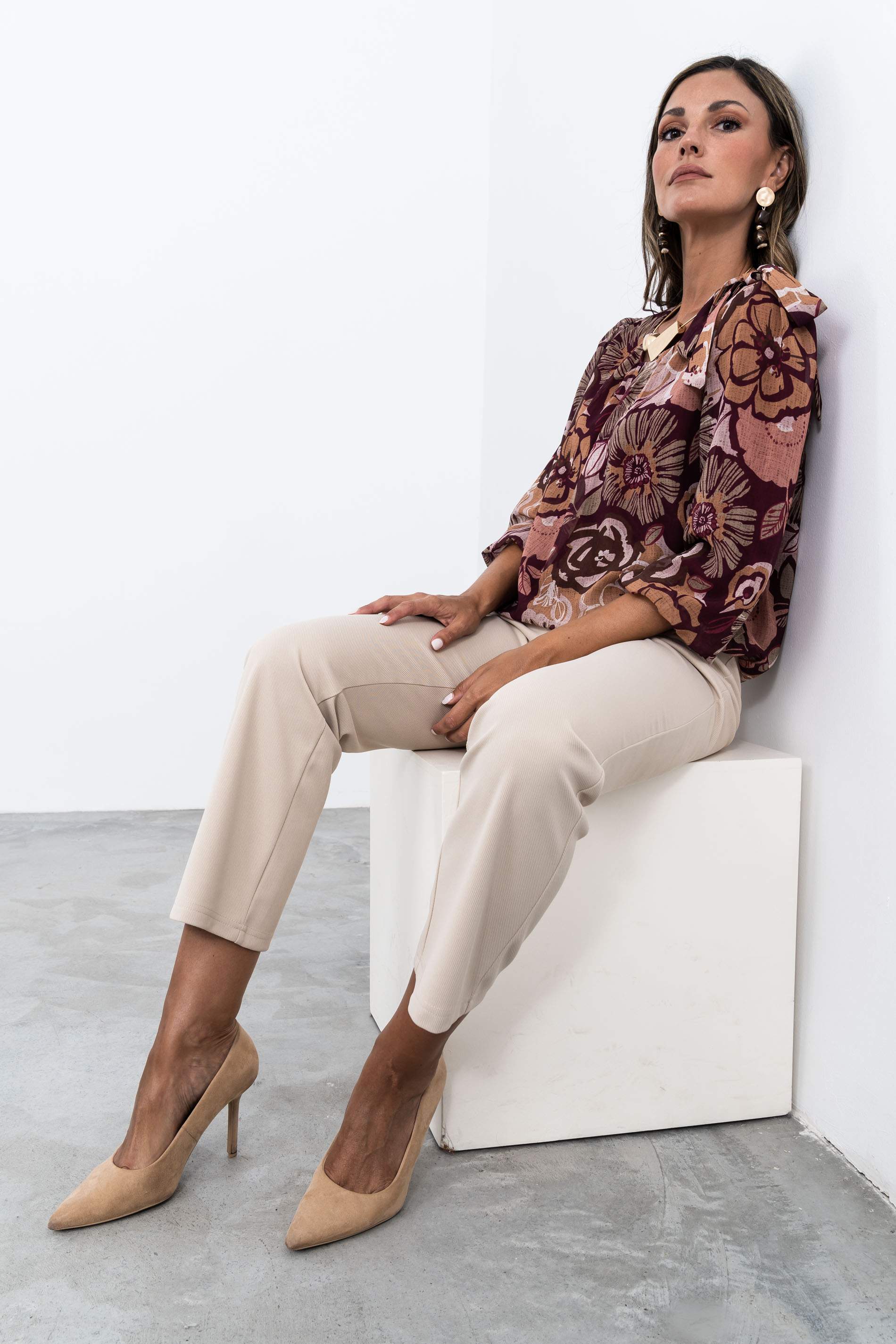 BLUSA ABULLONADA FLORAL