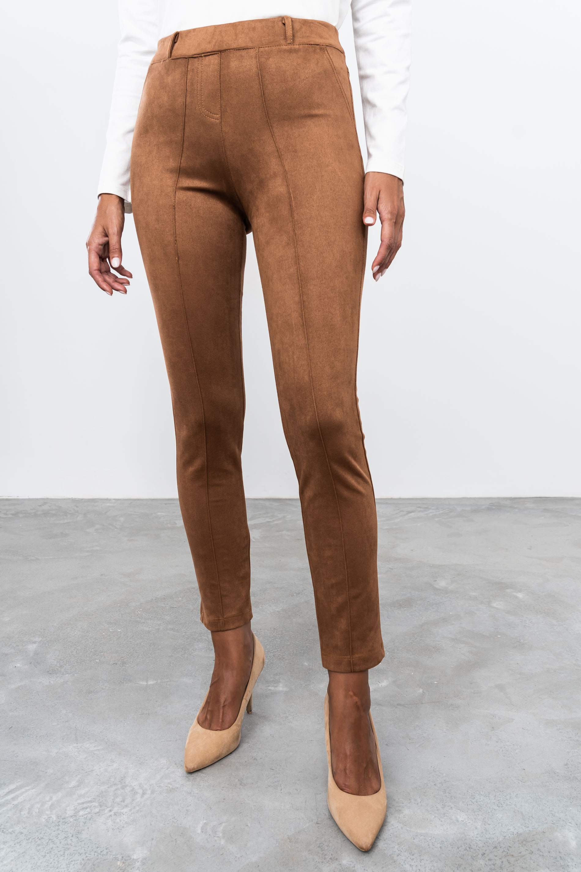 PANTALON NERVIO EFECTO ANTE CAMEL