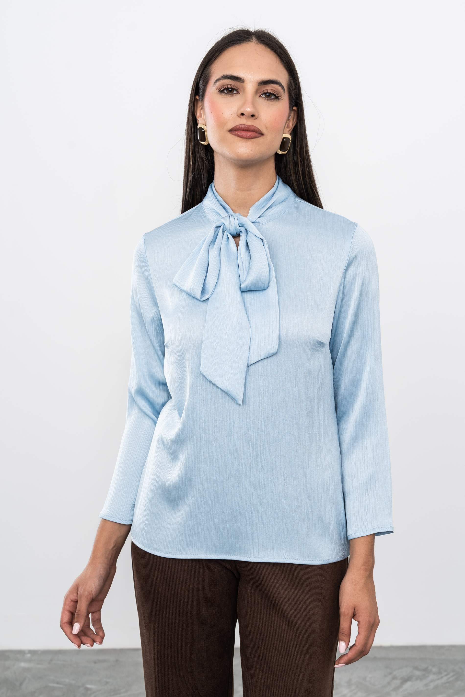 BLUSA LAZADA SATINADA CELESTE