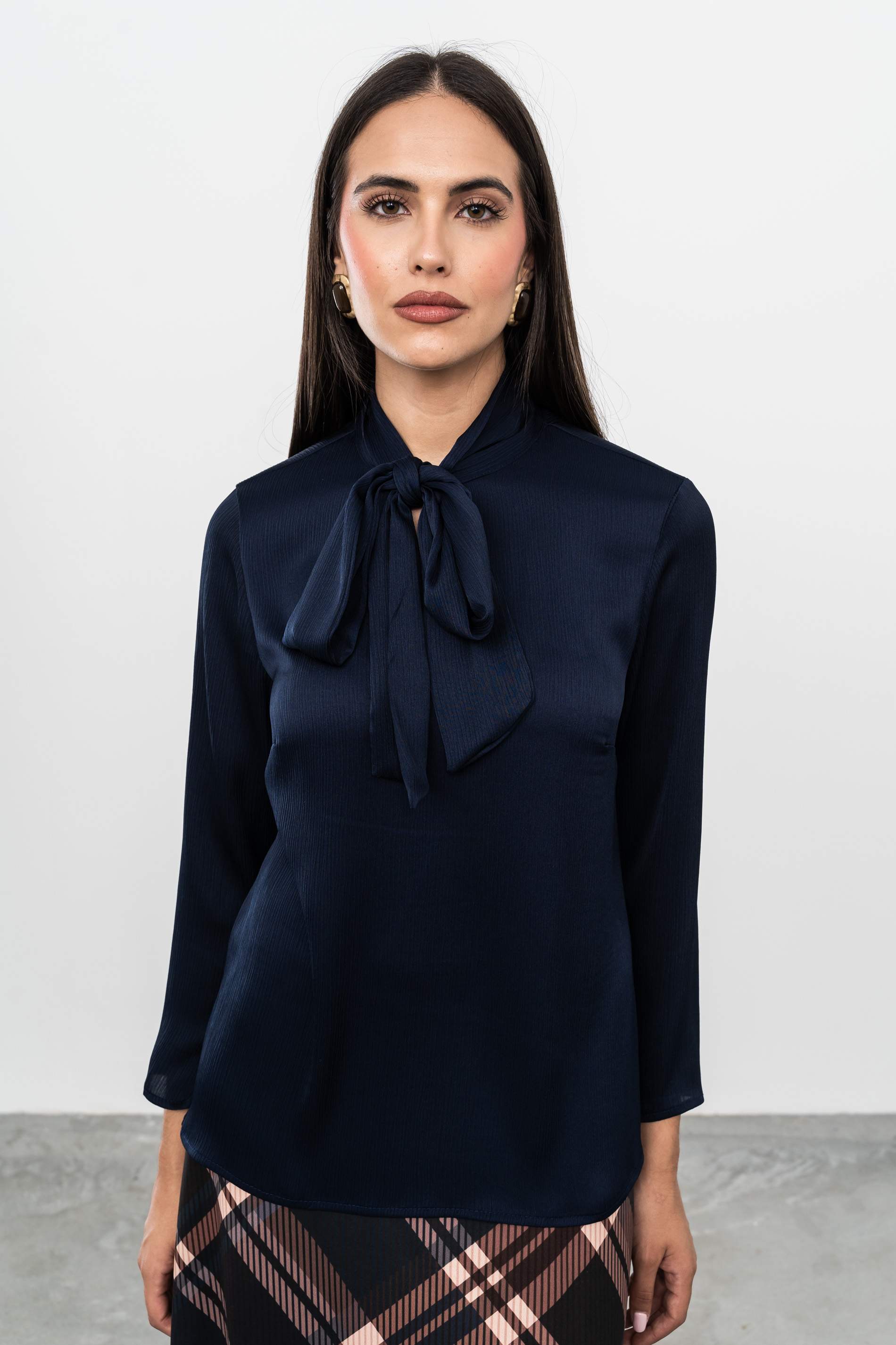 BLUSA LAZADA SATINADA MARINO