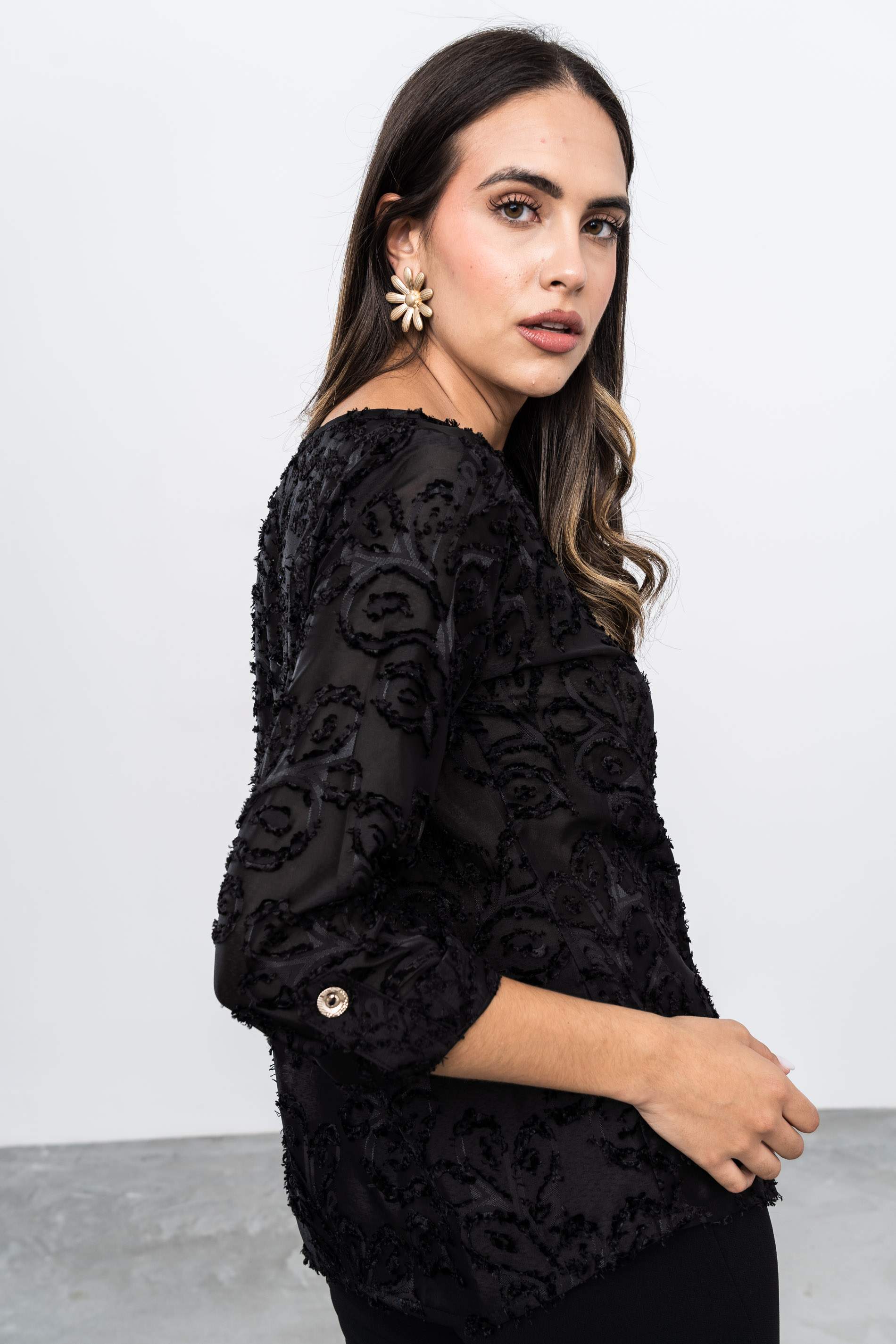 BLUSA JACQUARD BOTÓN MANGA
