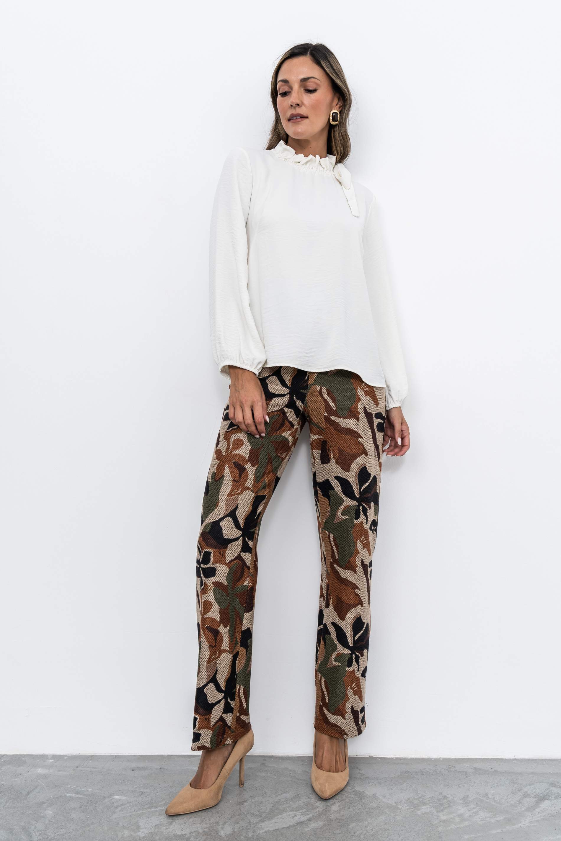 PANTALON PUNTO HOJAS