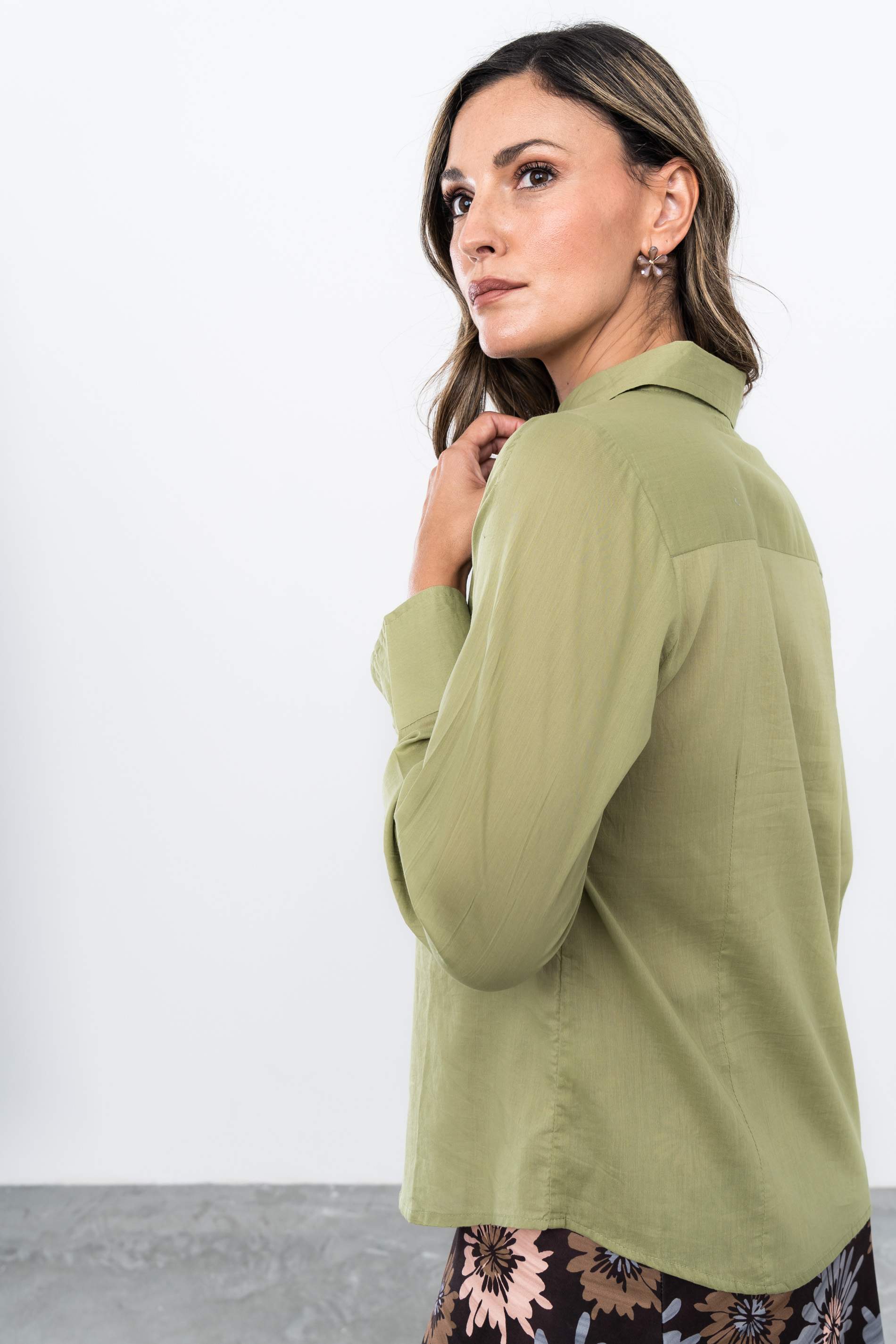 CAMISA BORDADO DELANTERO OLIVA