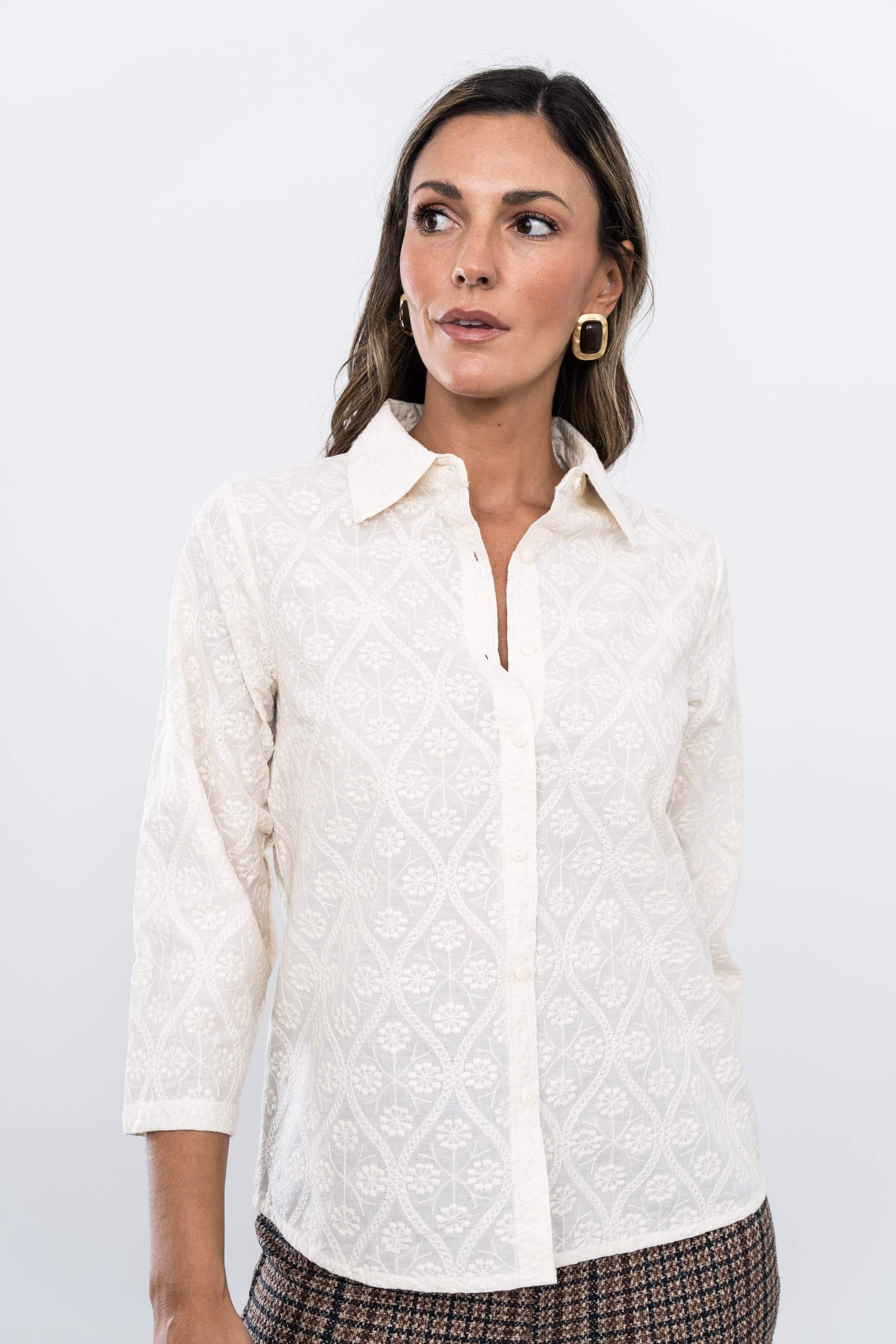 CAMISA TODO BORDADO