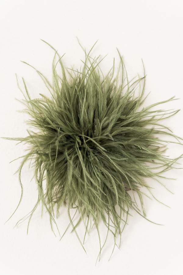BROCHE PLUMAS VERDE