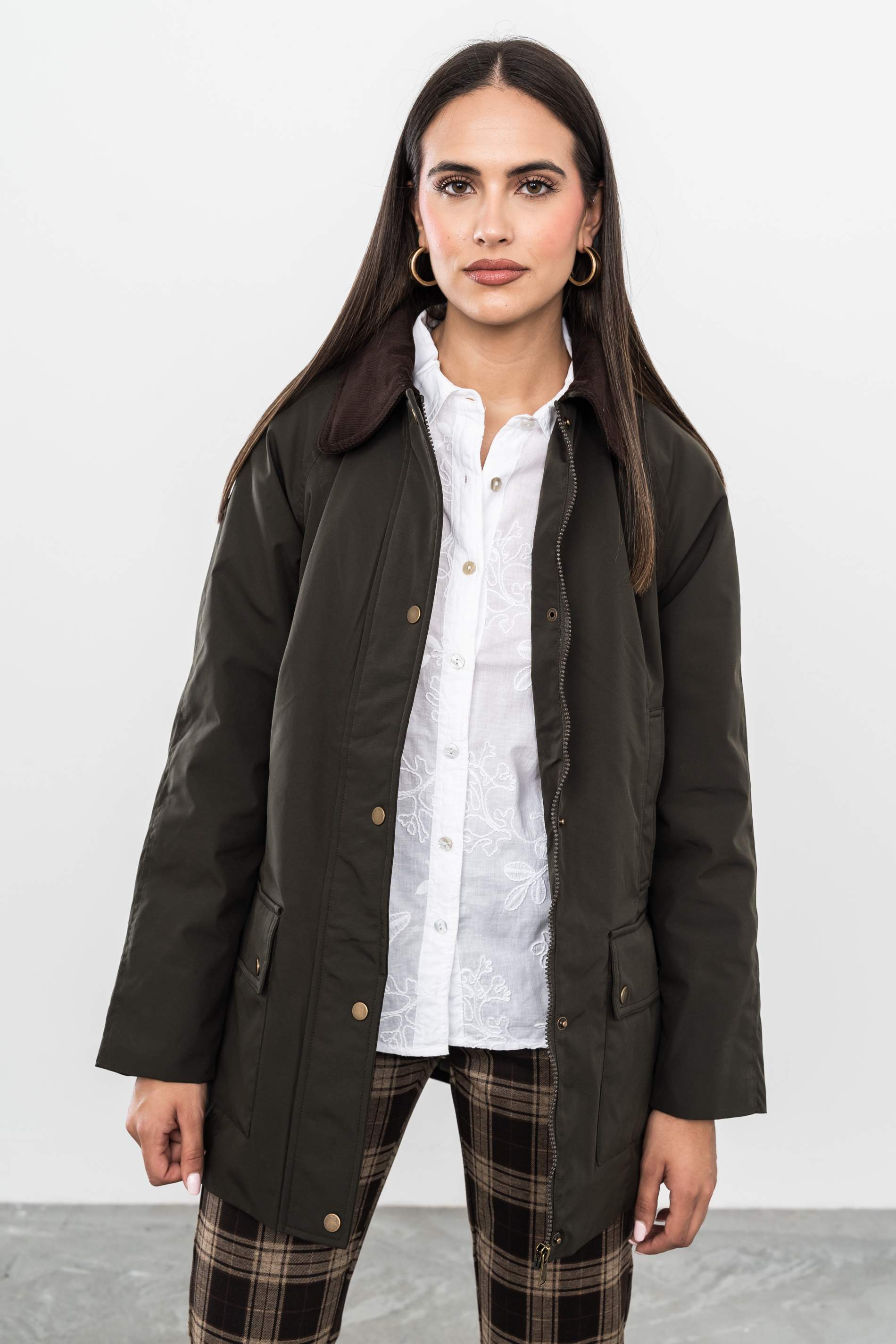 PARKA BOLSILLOS DETALLE PANA