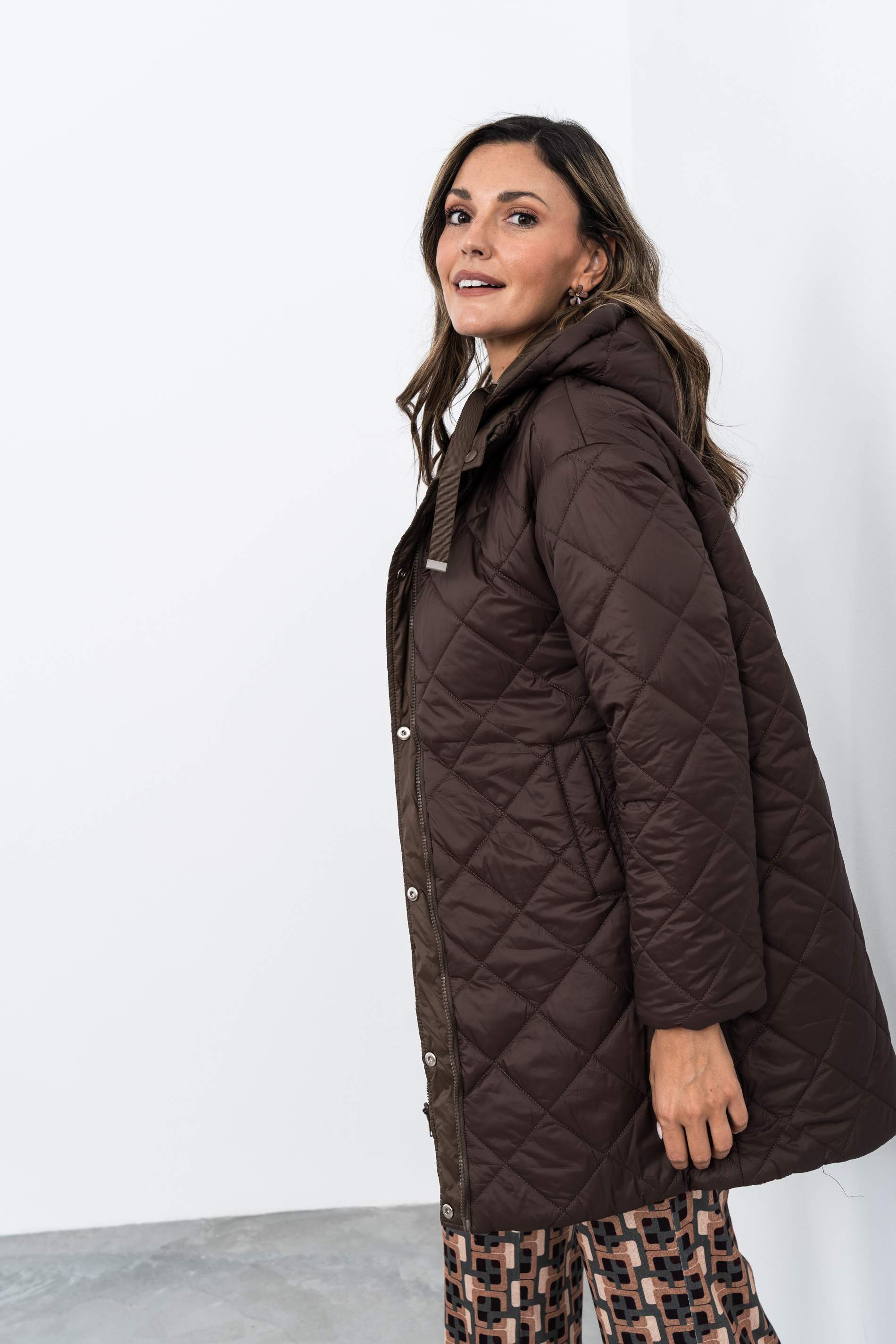 PARKA LARGA PESPUNTES ROMBO